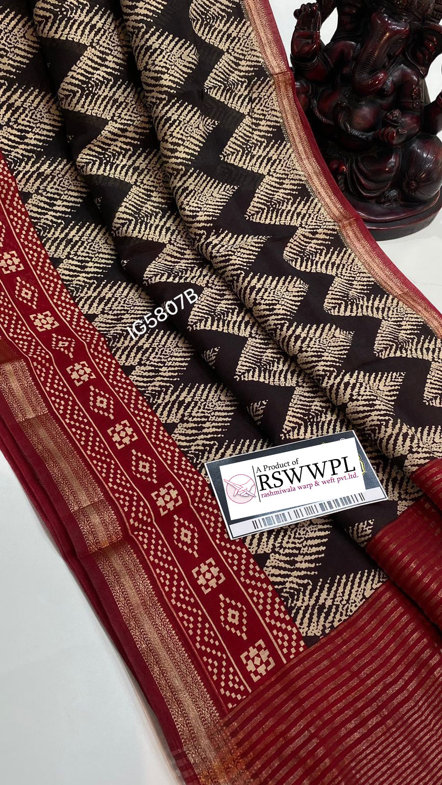 Black And Red Classic Dola Silk Saree Assamese Pattu With Digital Motifs