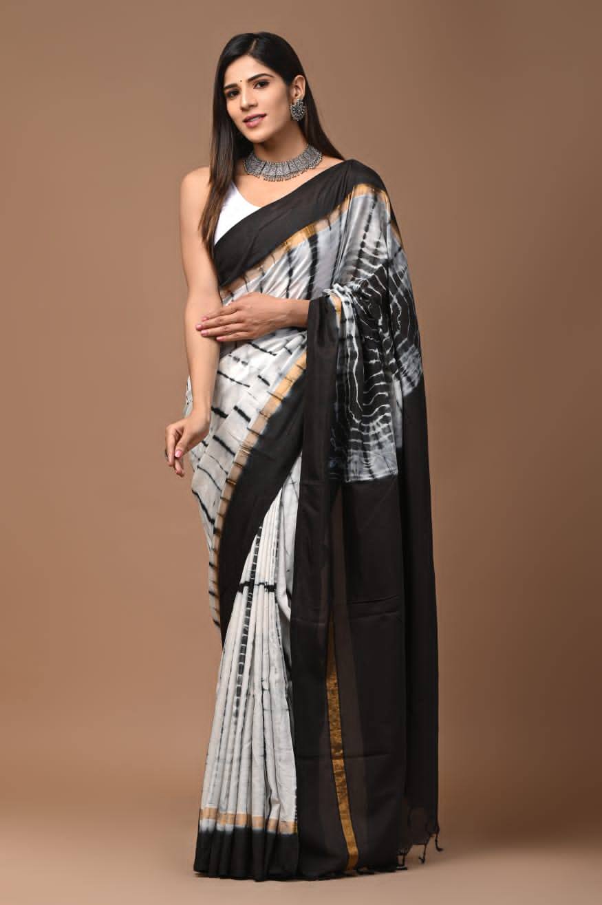 Stylish Printed Saree In White Lightweight Mulmul Cotton With Blouse