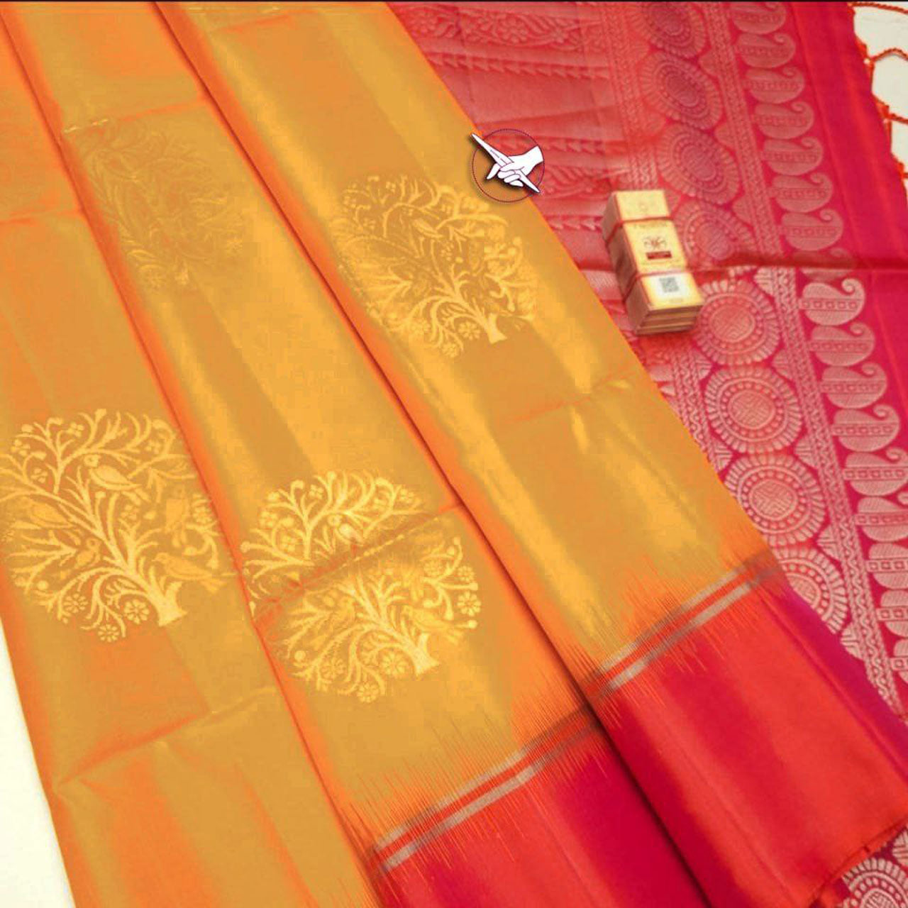 Graceful Orange South Indian Silk Saree Lichi Soft Weaving And Designer Touch