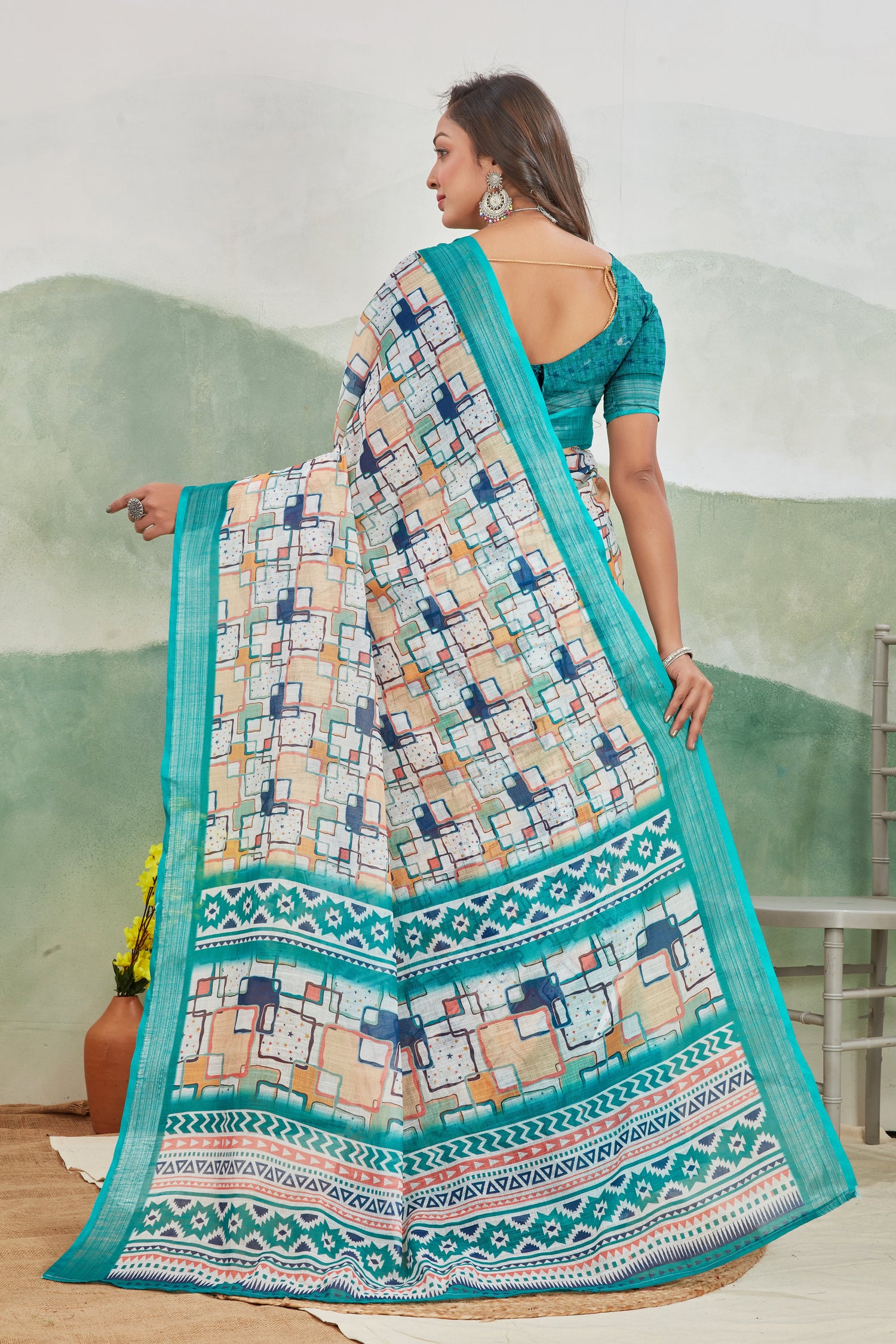 Smooth Linen Silk Saree With Modern Digital Prints Traditional Feel