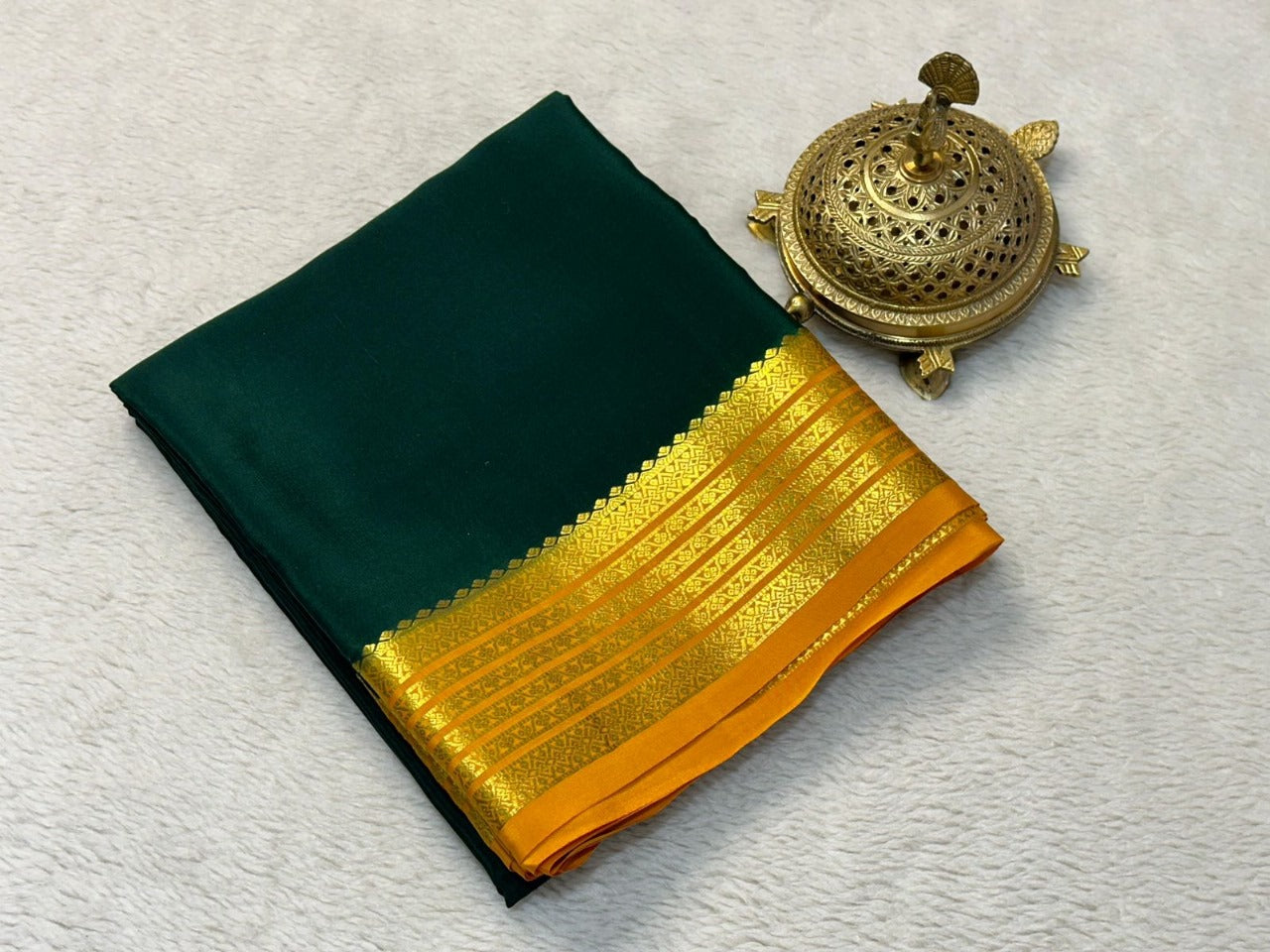 Exquisite Pure Mysore Silk Saree with Luxurious Rich Pallu in Dark Green