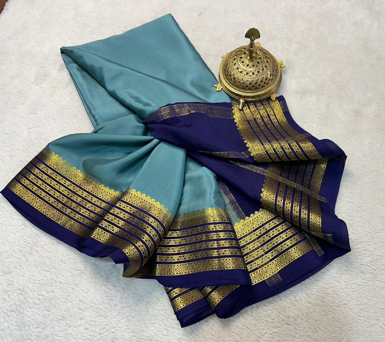 Exquisite Pure Mysore Silk Saree with Luxurious Rich Pallu in Pastel Blue