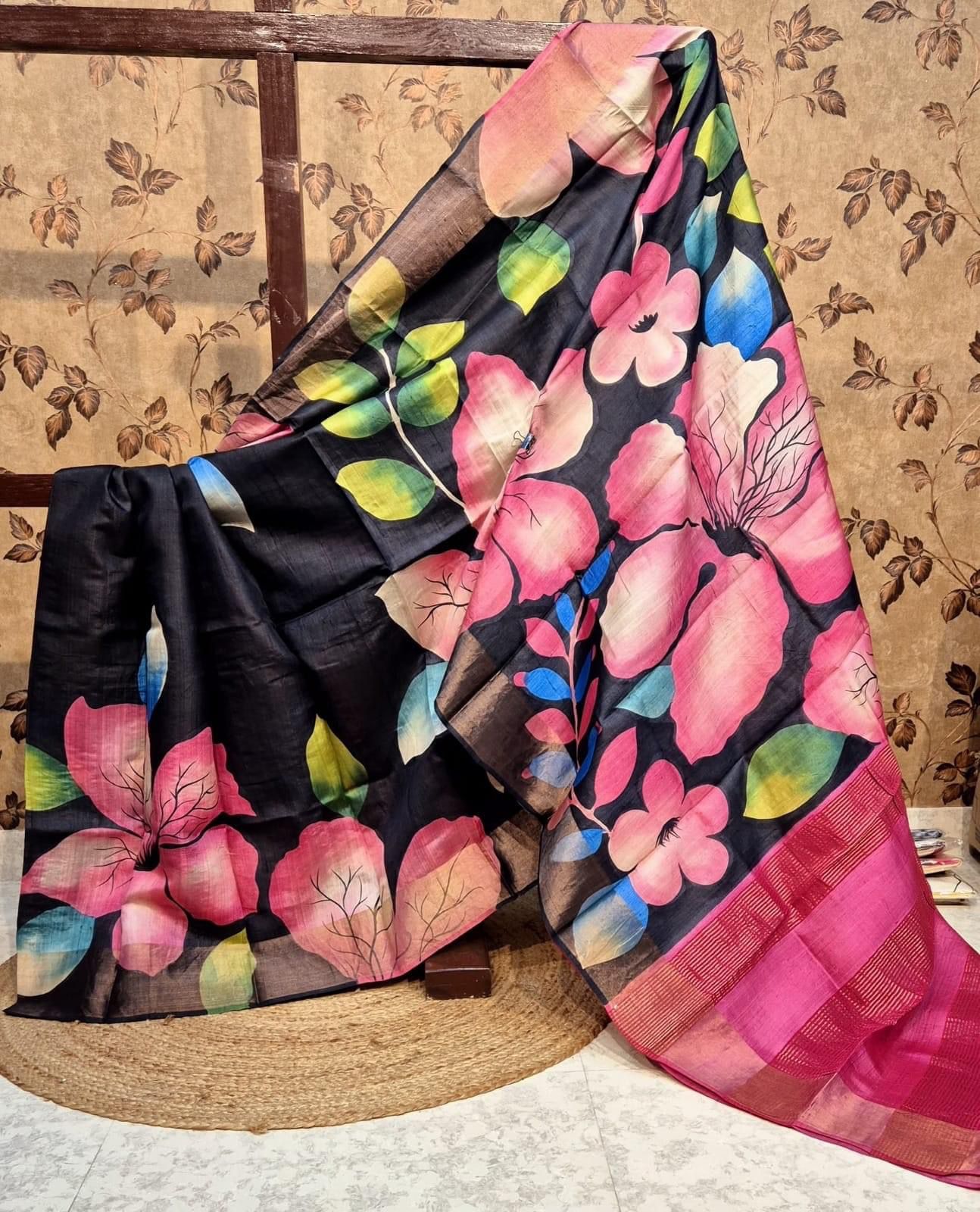 Black Tussar Silk Saree Kanchi Border And Handprinted Pallu