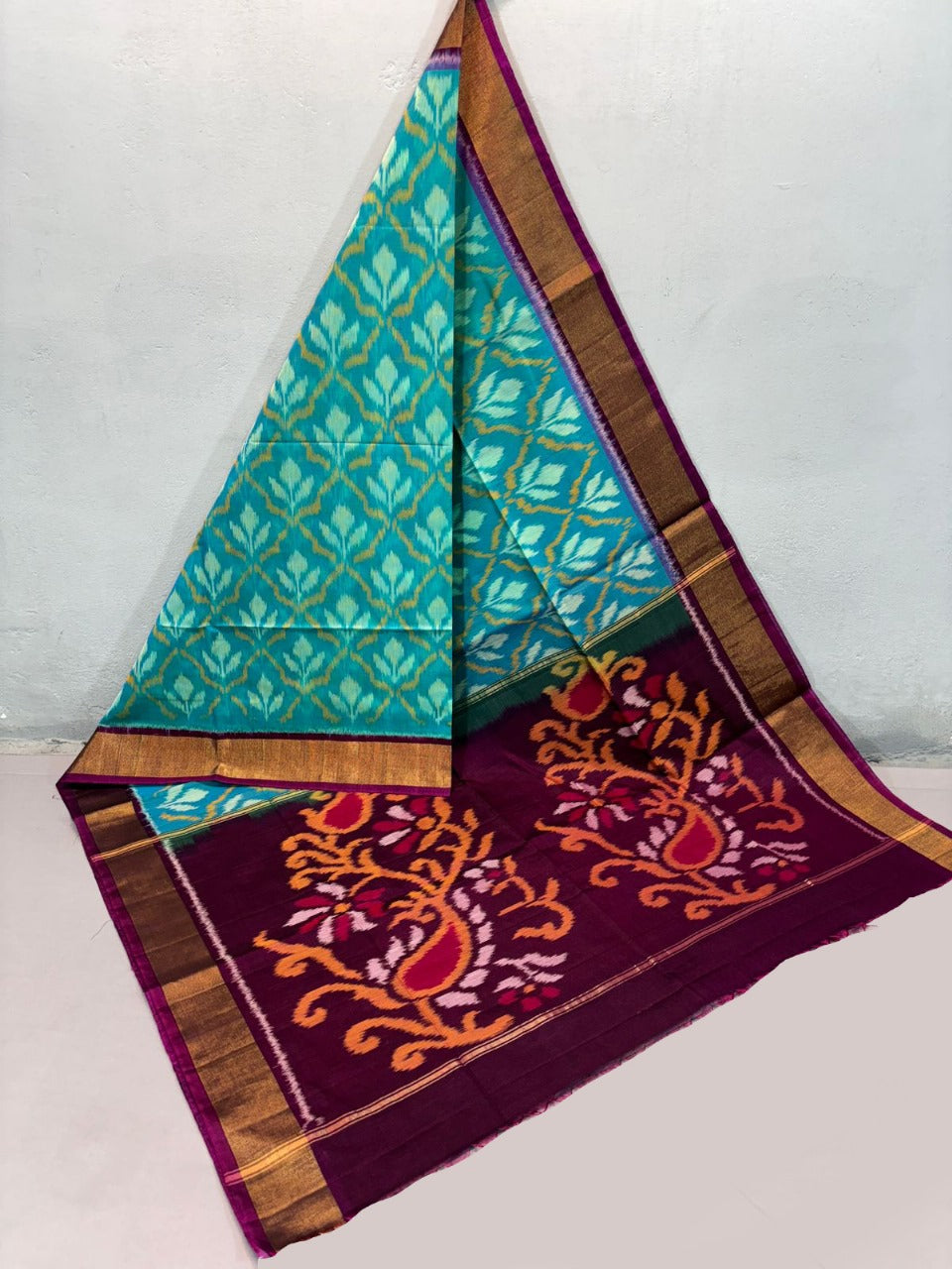 Elegant Handloom Saree In Rama Green Sico Pattu And Digital Art Silk