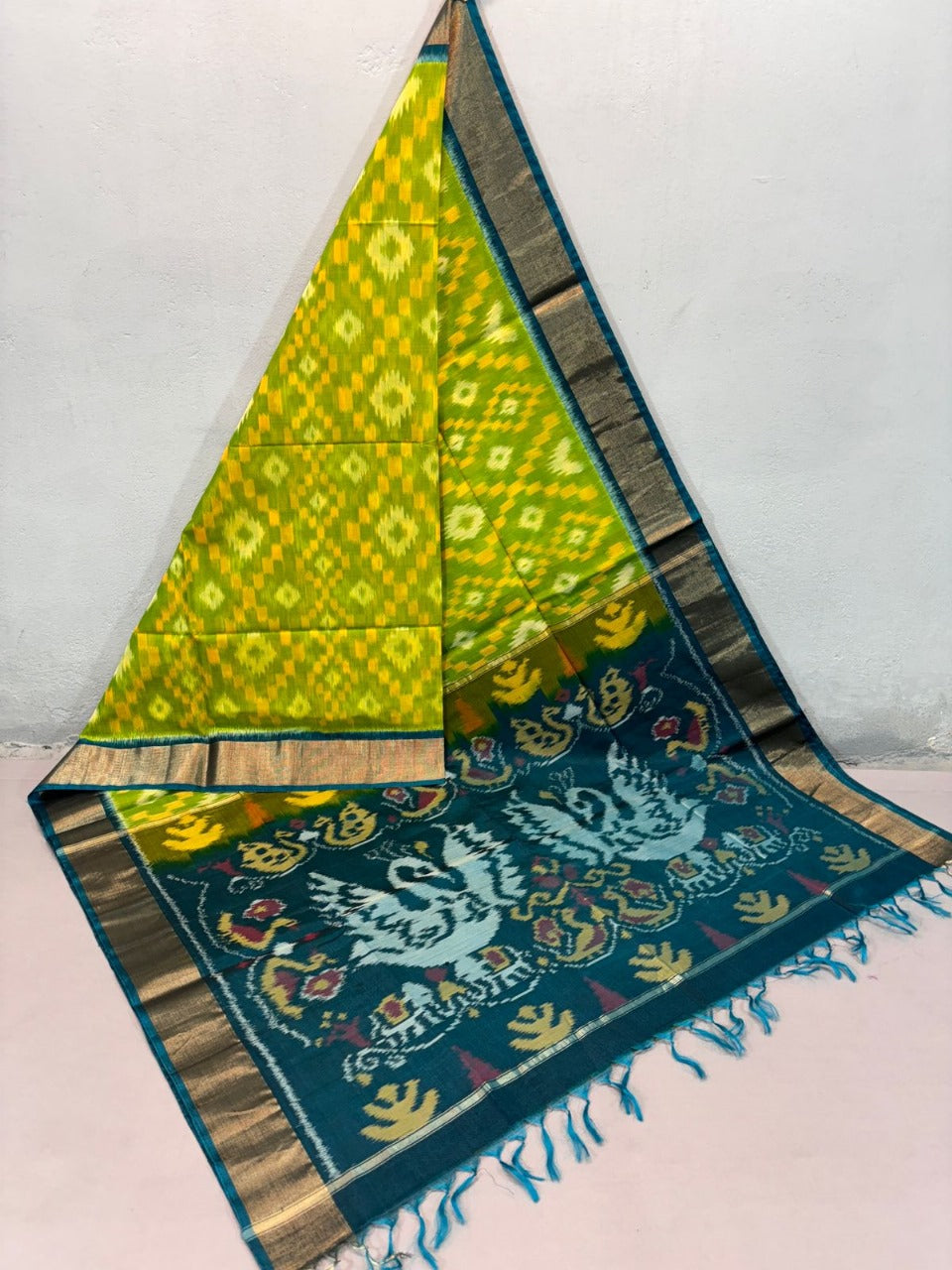 Pista Soft Silk Traditional Saree Pattu Sico Weave And Digital Artwork