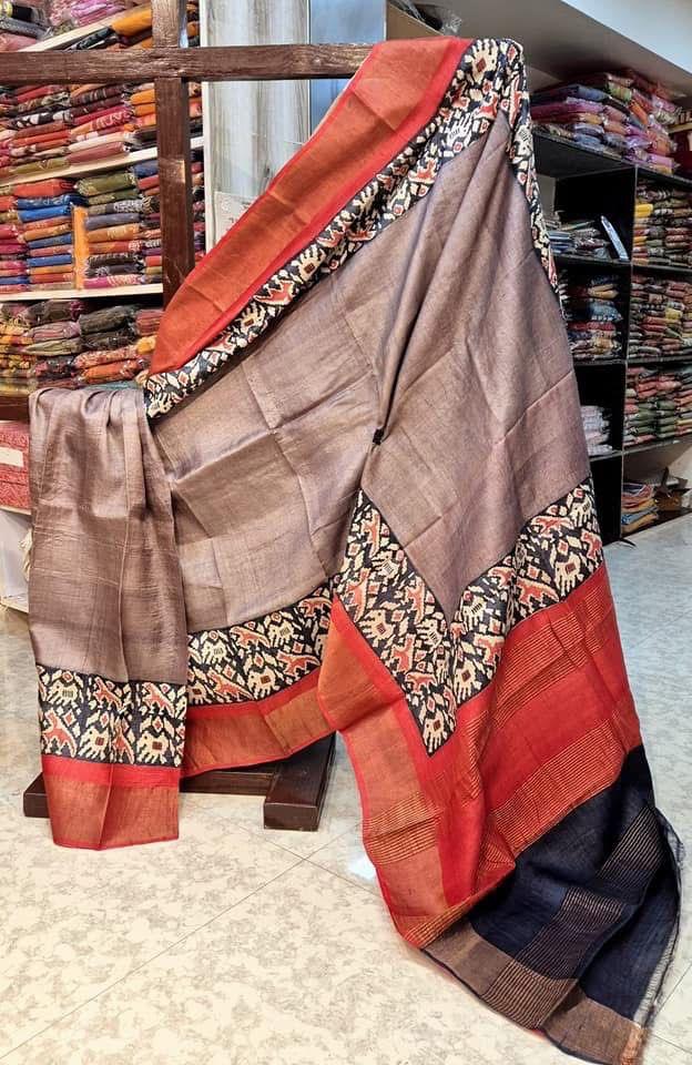 Designer Soft Silk Saree Grey Handprint Work With Kanchi Border