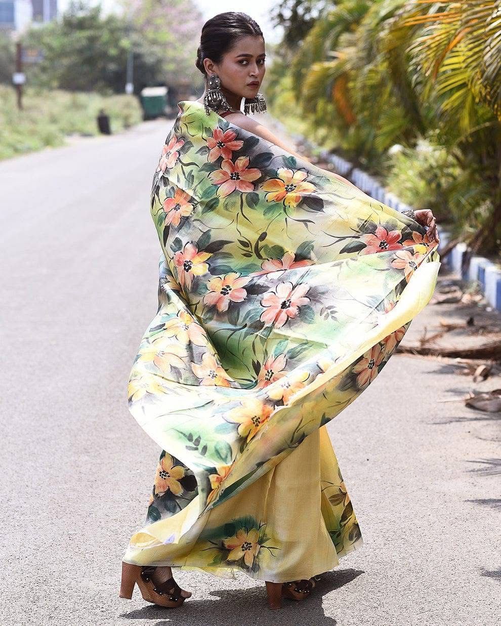 Traditional Handprint Work Saree In 100% Pure Silk Designer Ethnic Wear