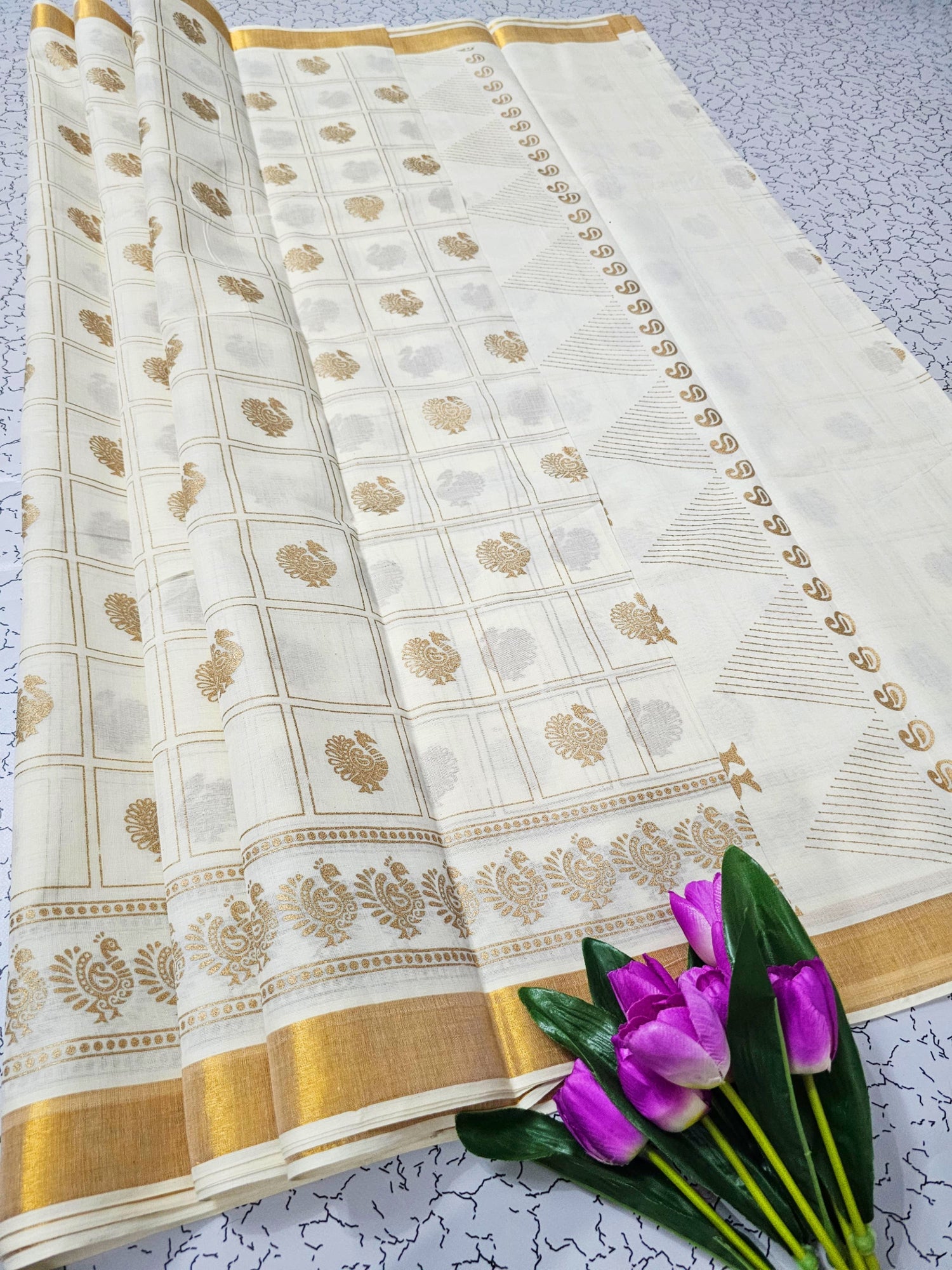 Elegant Southloom Kerala Cotton Saree In White Printed With Unstitched Blouse