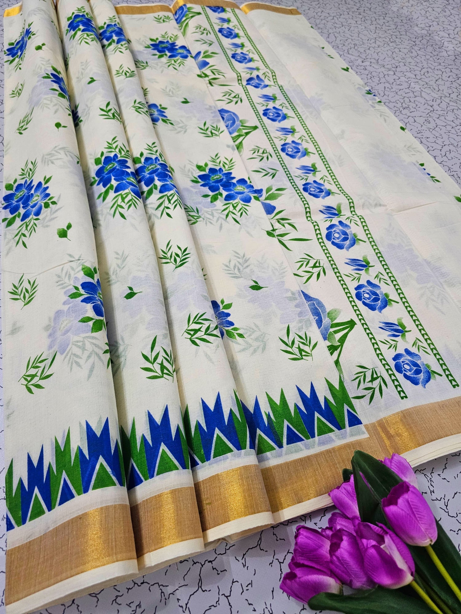 Traditional Southloom Saree In White Cotton Linen Blend With Ethnic Print