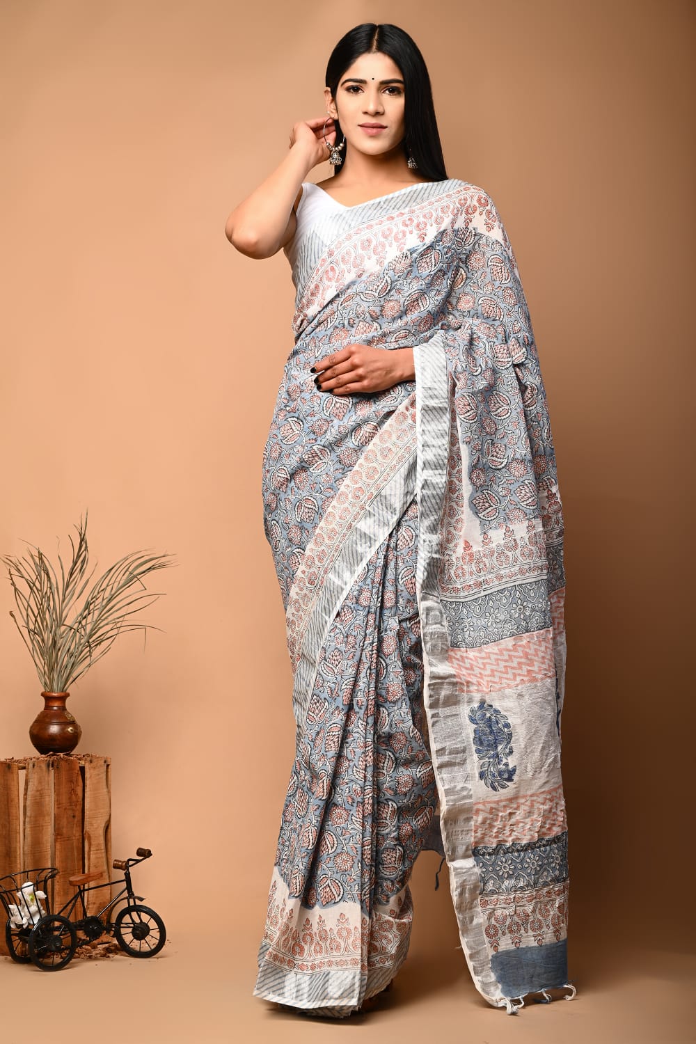 Designer Printed Pure Linen Saree With Blouse For Cultural Occasions