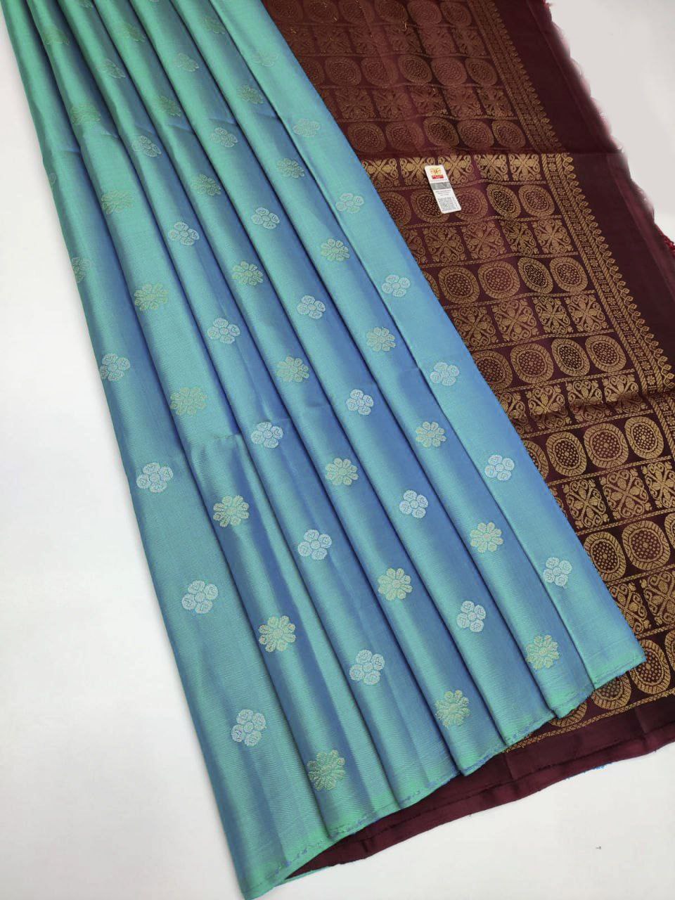 Bold Blue Woven Silk Saree Authentic Kanchipuram Craftsmanship