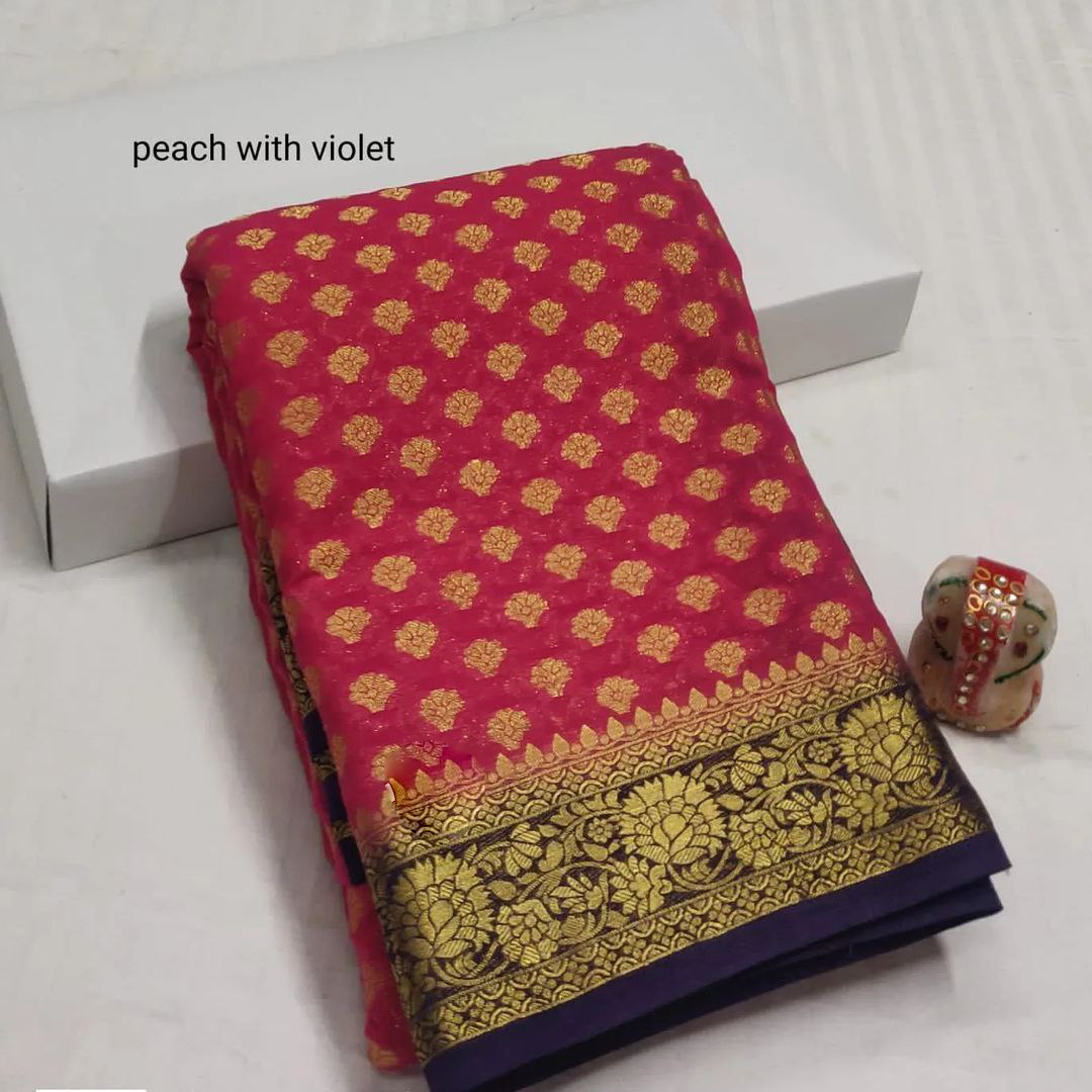 Classic Soft Silk Saree With Appealing Pallu And Blouse Piece