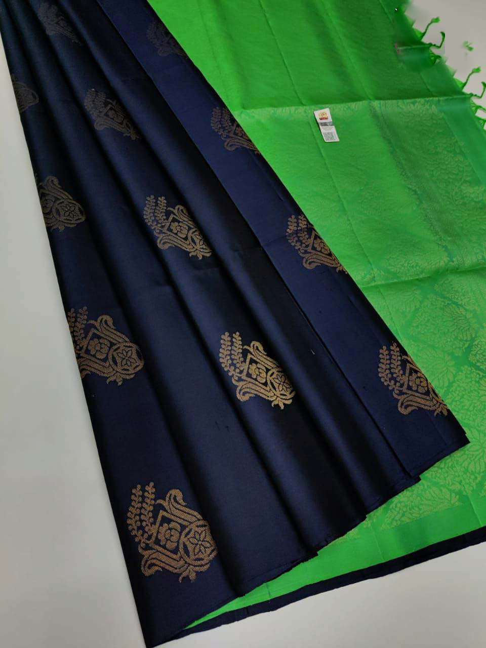 Traditional Kanchipuram Silk Saree Blue Woven Ethnic Masterpiece