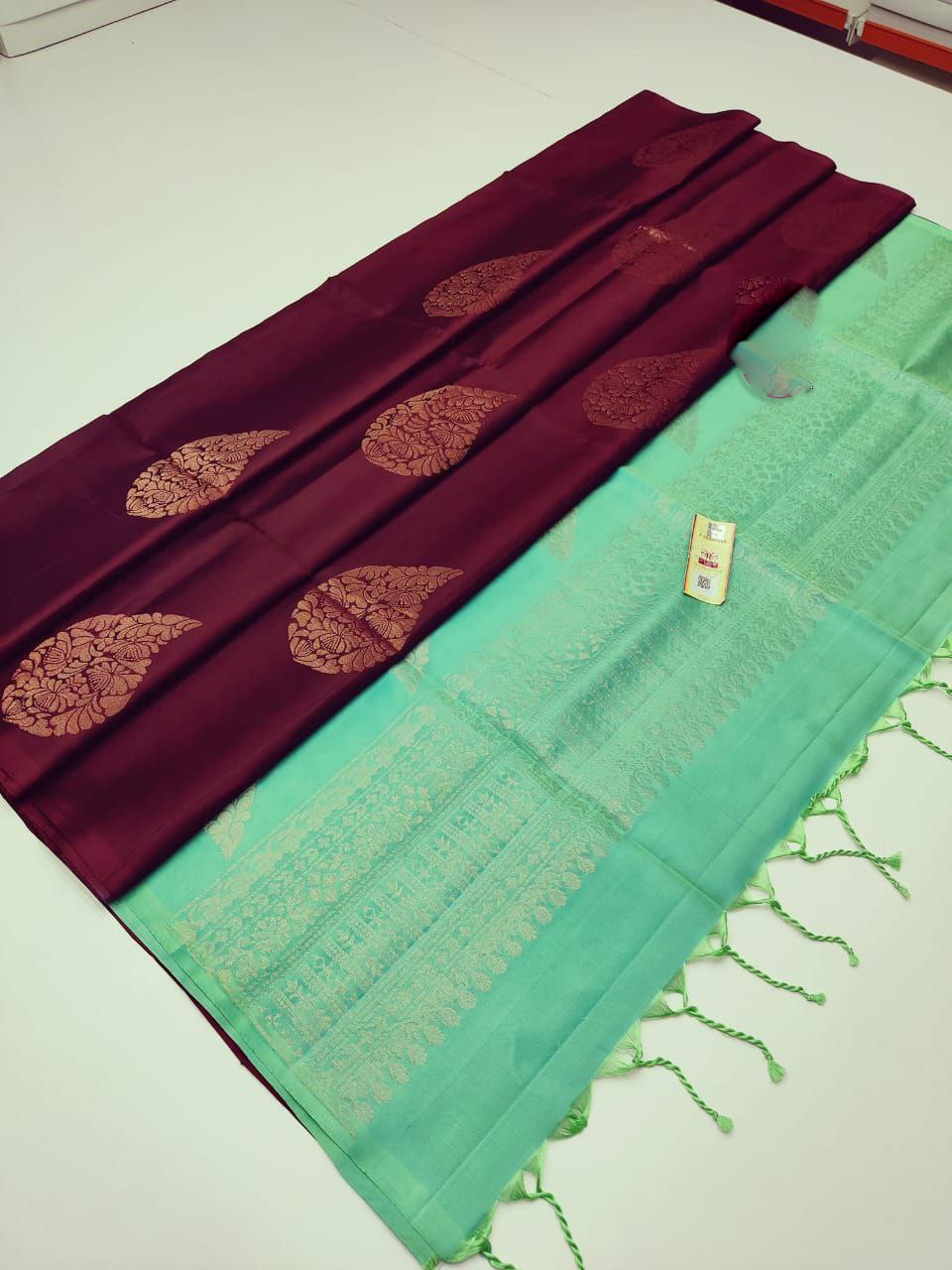 Purple Temple Border Kanchipuram Silk Saree Traditional Weave Craft