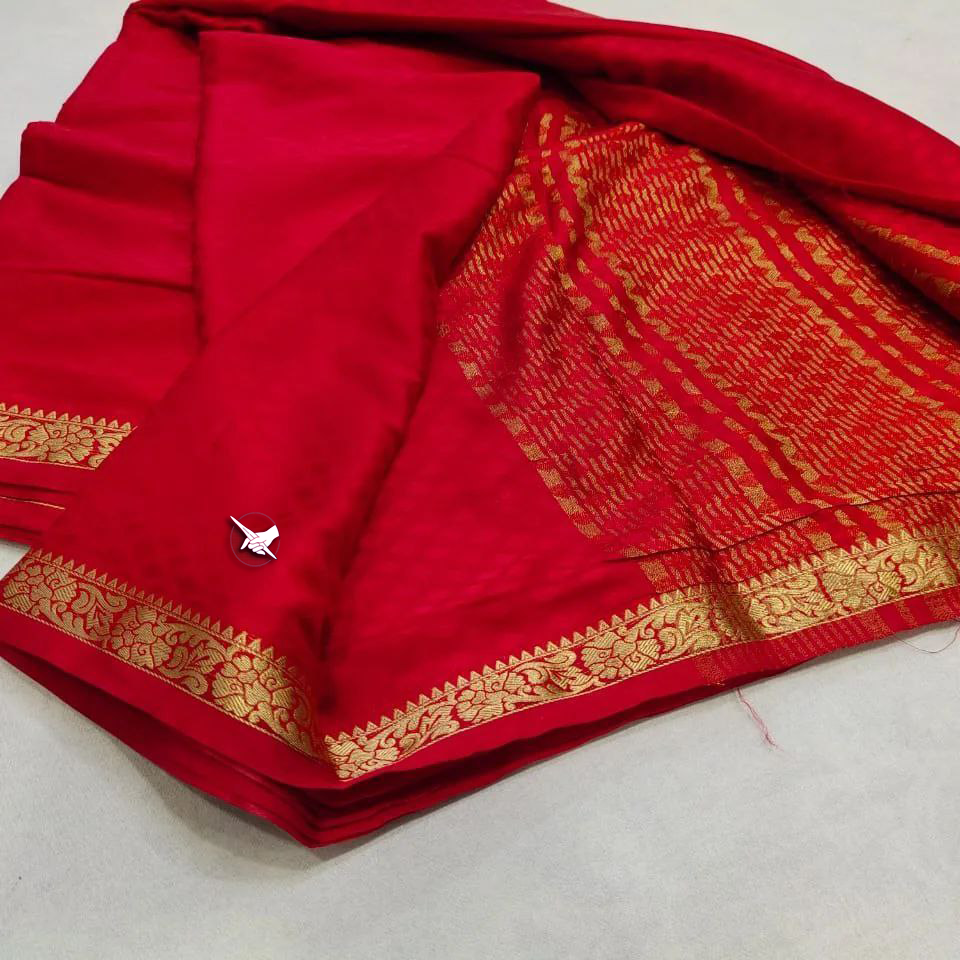 Lustrous Red Mysore Plain Silk Saree With Zari Trim And Blouse Combo