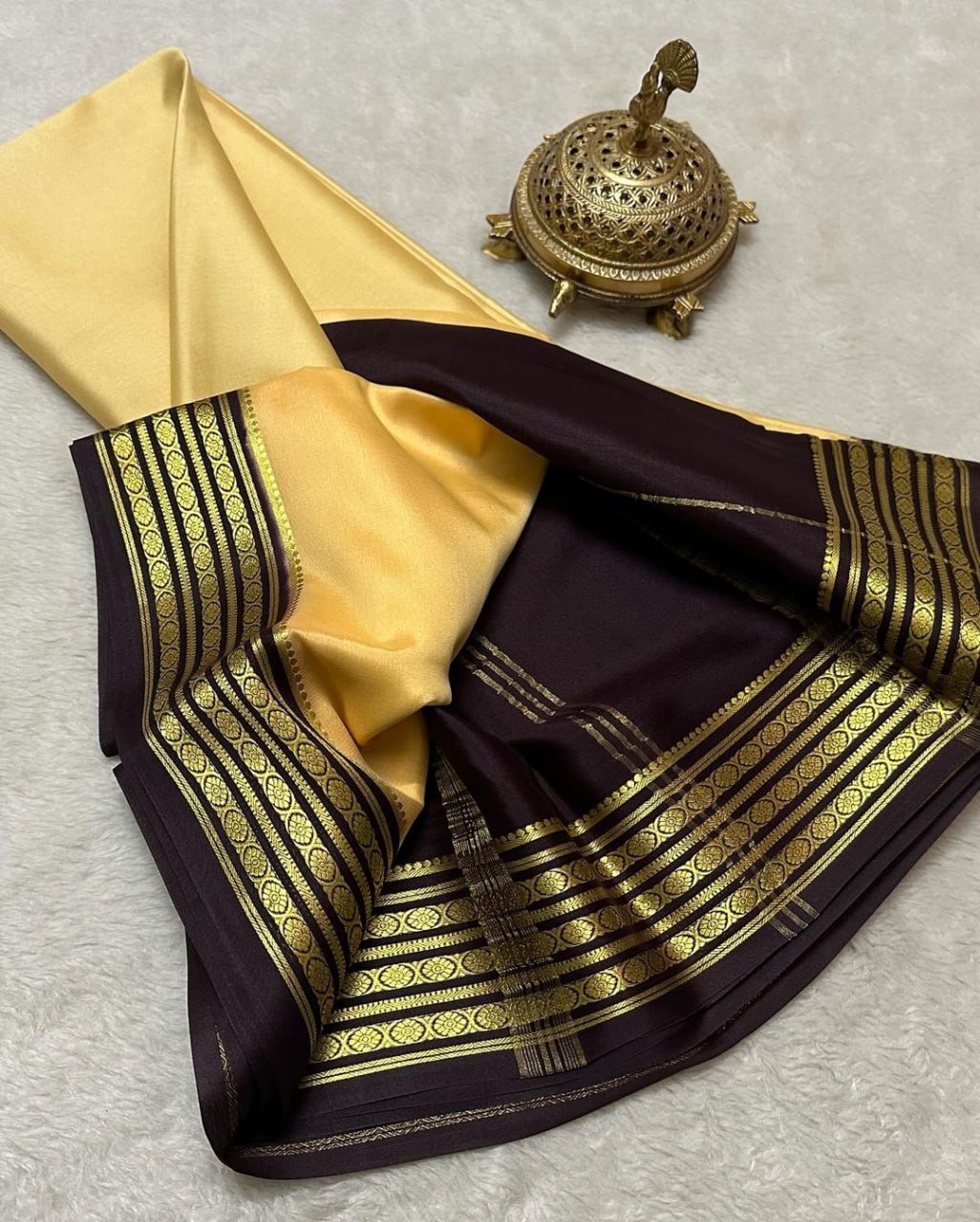 Beautiful Pure Mysore silk sarees having elegant contrast border