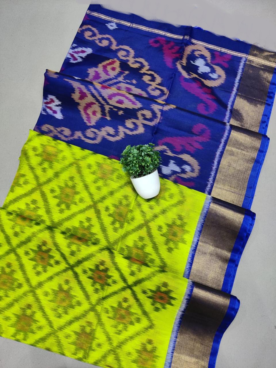Classic Pochampally Ikkat Silk Saree For Ethnic Celebrations