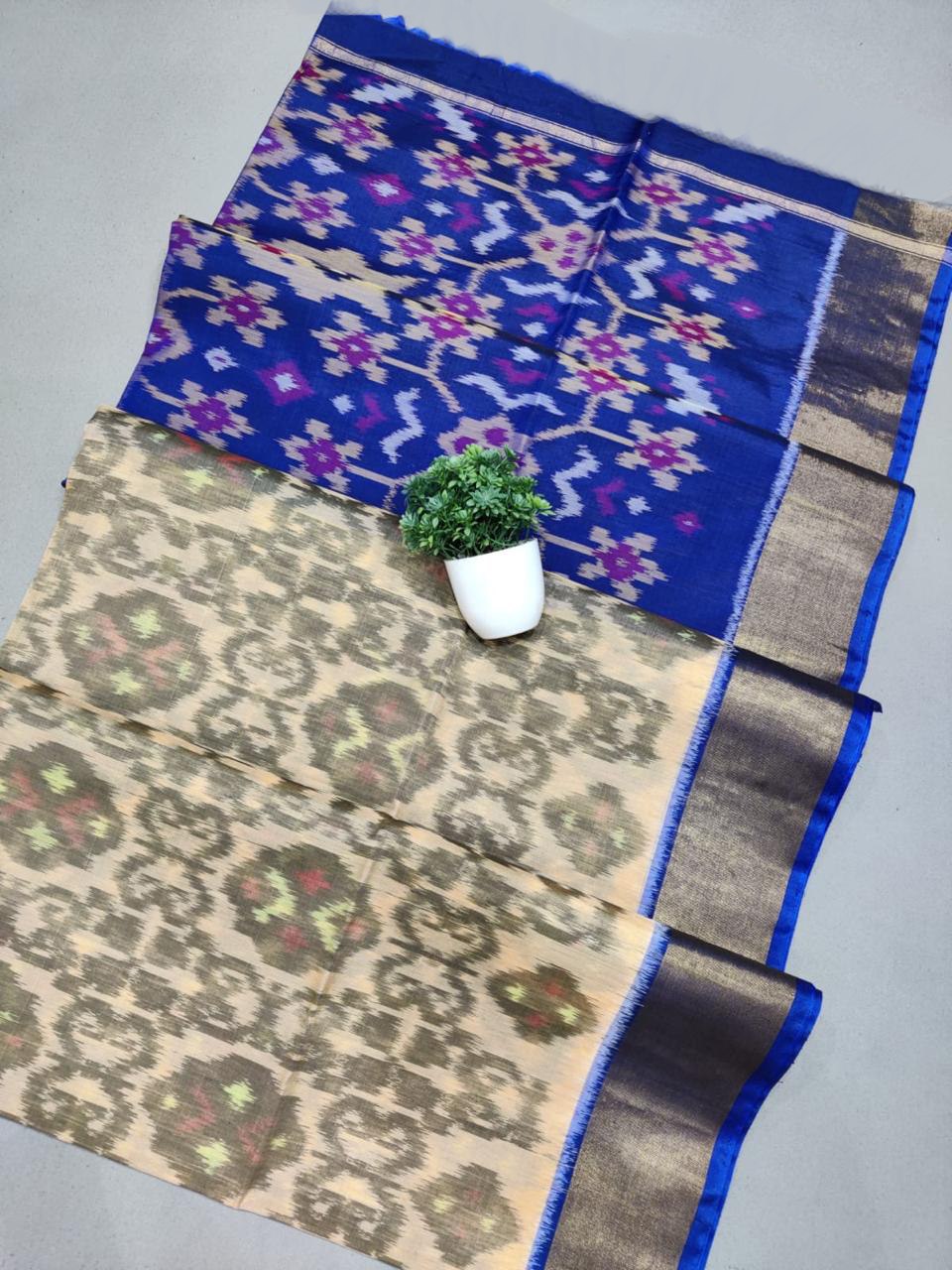Statement Pochampally Ikkat Soft Silk Saree For Special Events