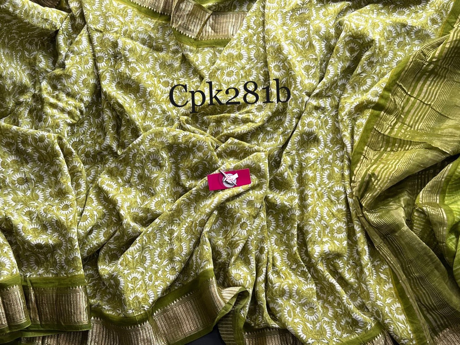 Trendy Green Digital Printed Soft Silk Saree With Elegant Appeal