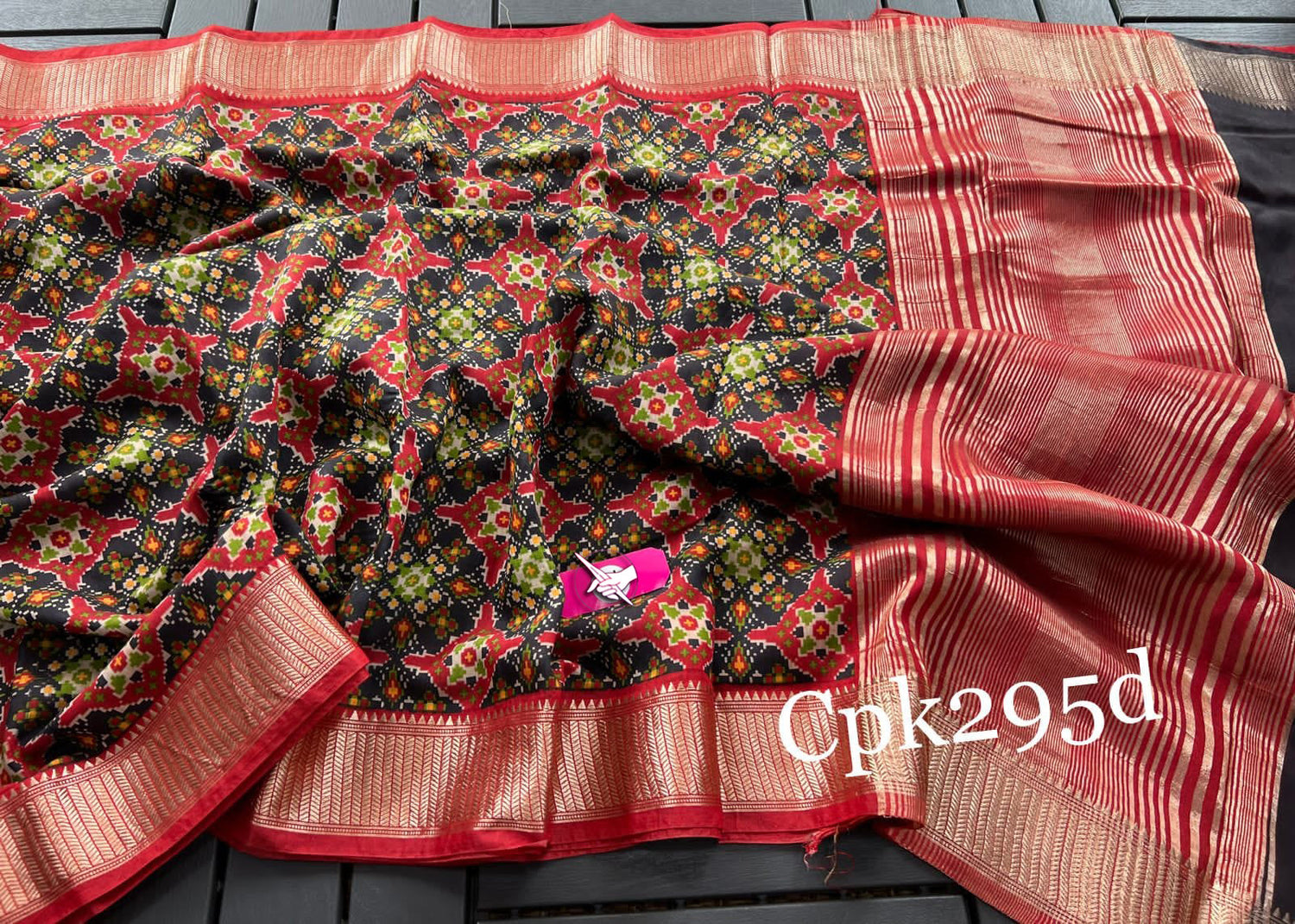 Chic Grey Traditional Digital Printed Soft Silk Saree For Classy Looks