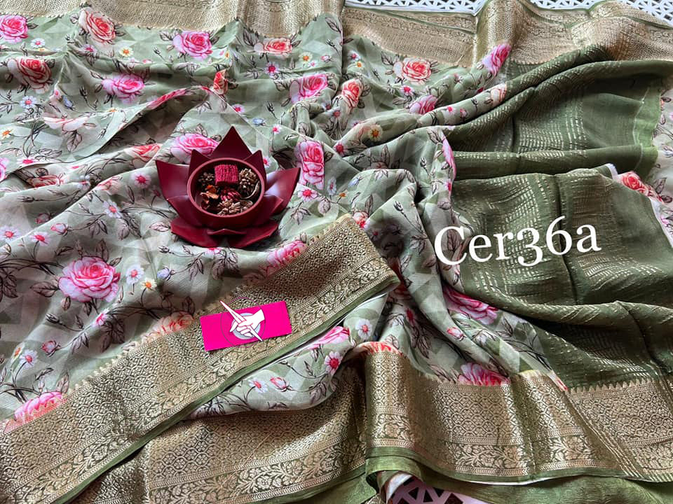 Minimalist Green Digital Print Soft Silk Saree With Fancy Appeal