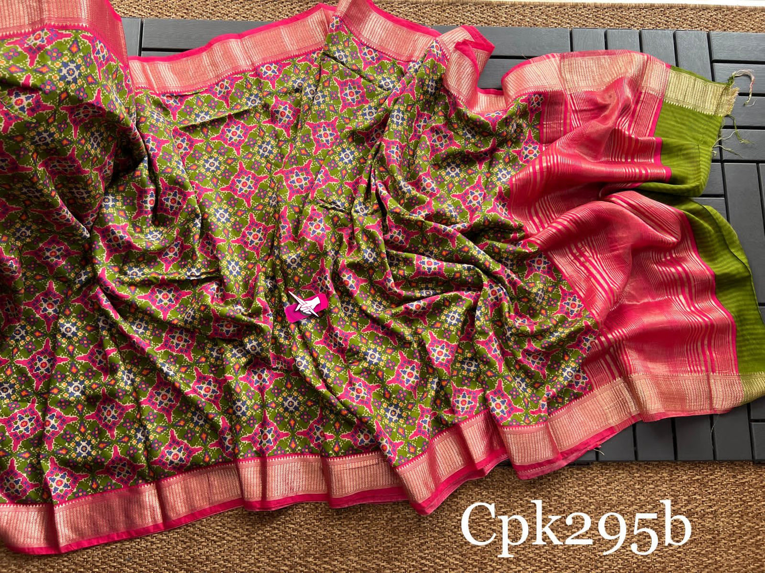Graceful Simple Digital Print Saree In Soft Silk With Traditional Touch