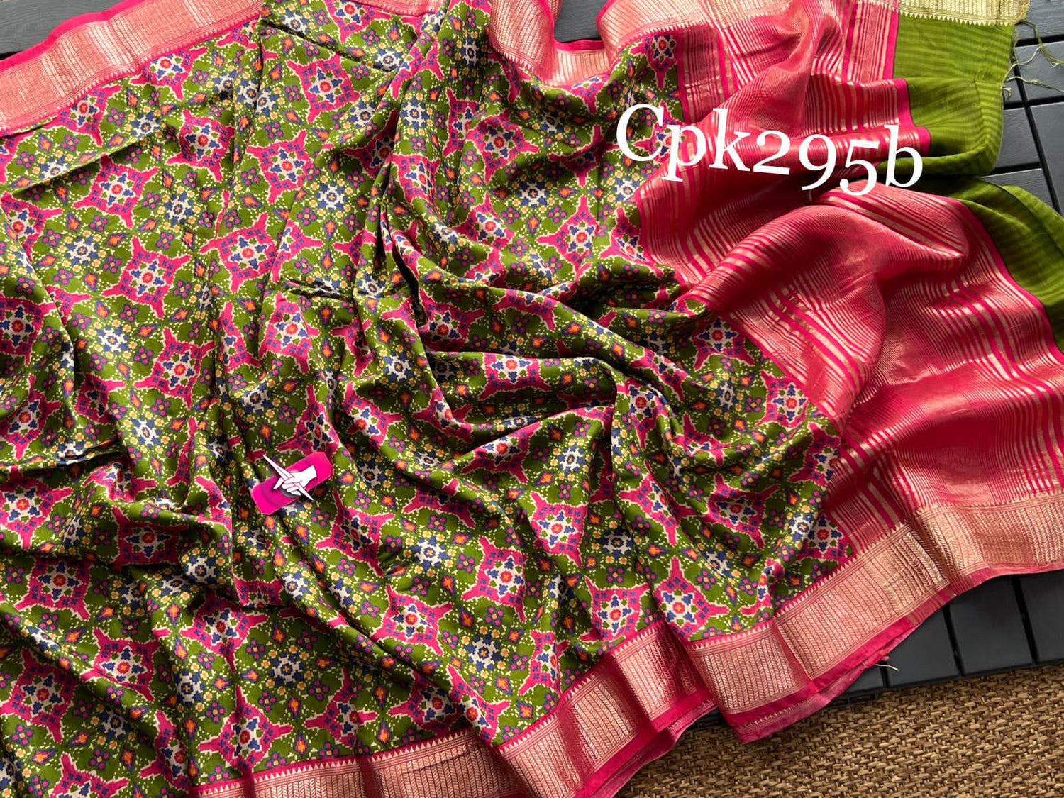 Graceful Simple Digital Print Saree In Soft Silk With Traditional Touch