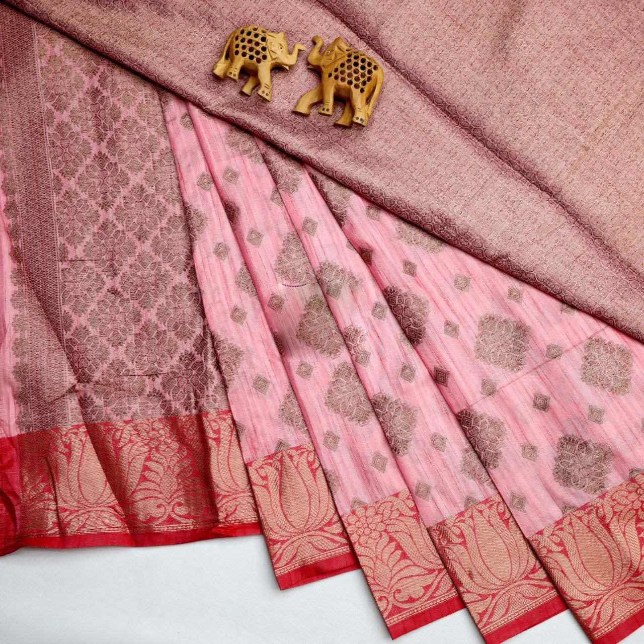 Classic Pink Bridal Korvai Silk Saree With Heavy Weaving Work