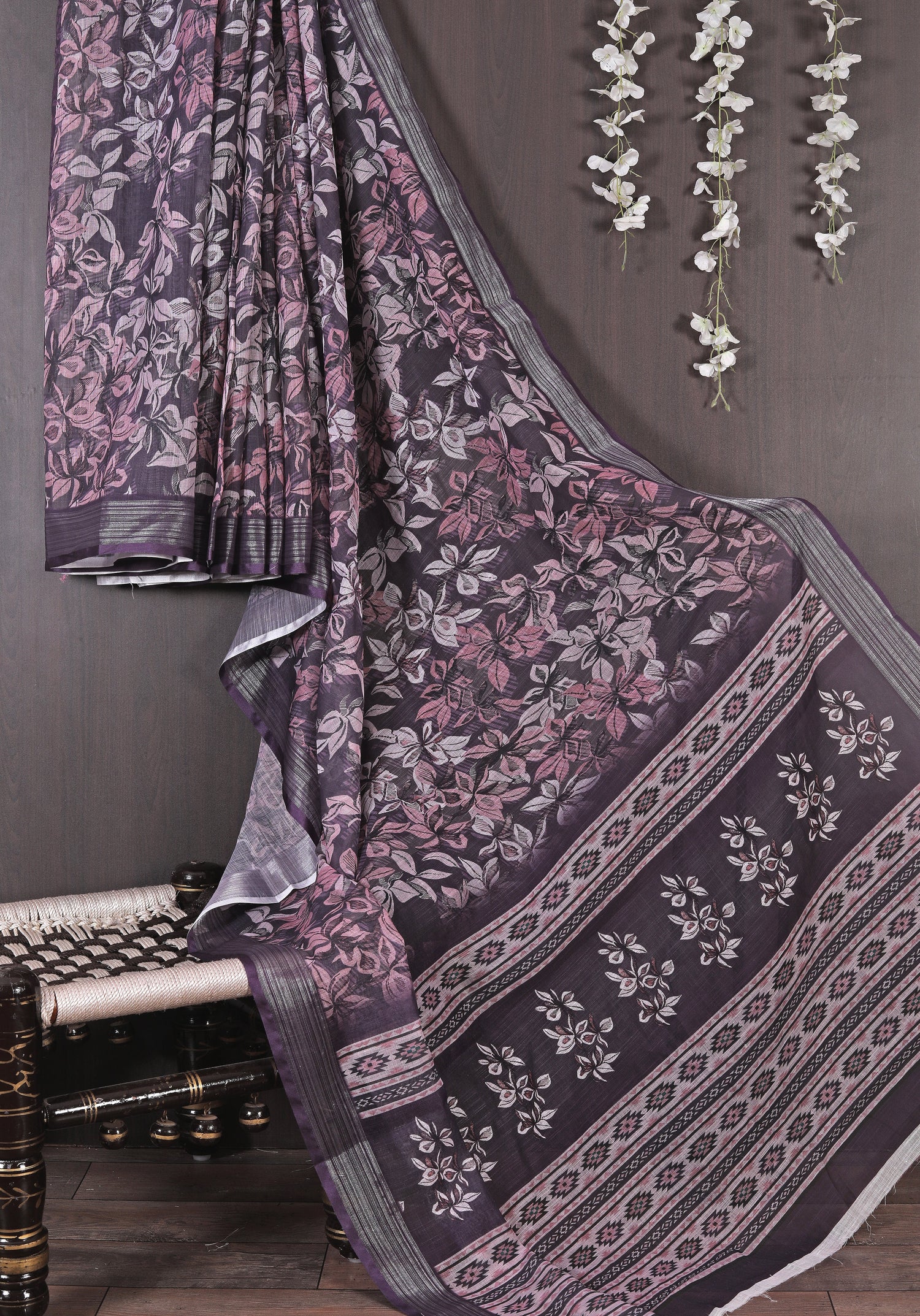 Regular Wear Saree Pure Linen With Printed Casual Look