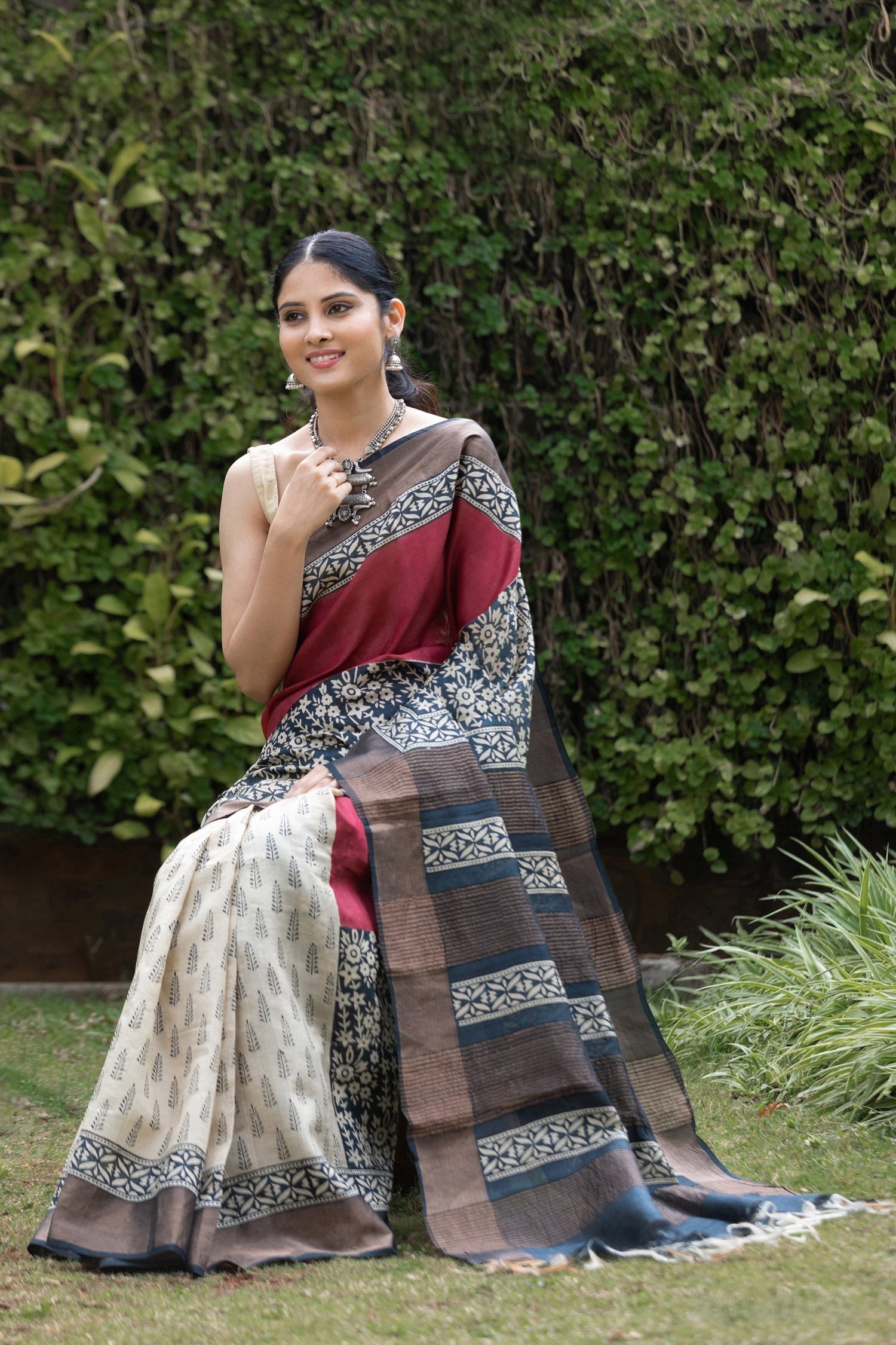 Kalamkari Printed Handloom Tussar Saree with Stylish Blouse for Occasions