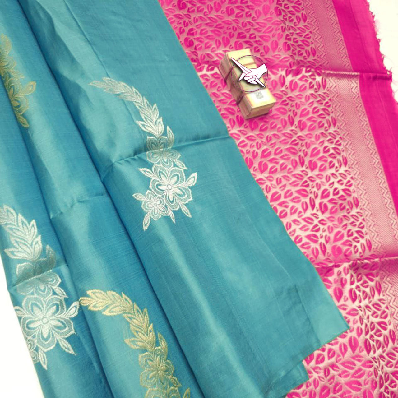 Royal Kanchipuram Meenakari Saree In Cyan Butta Weave And Zari Pallu