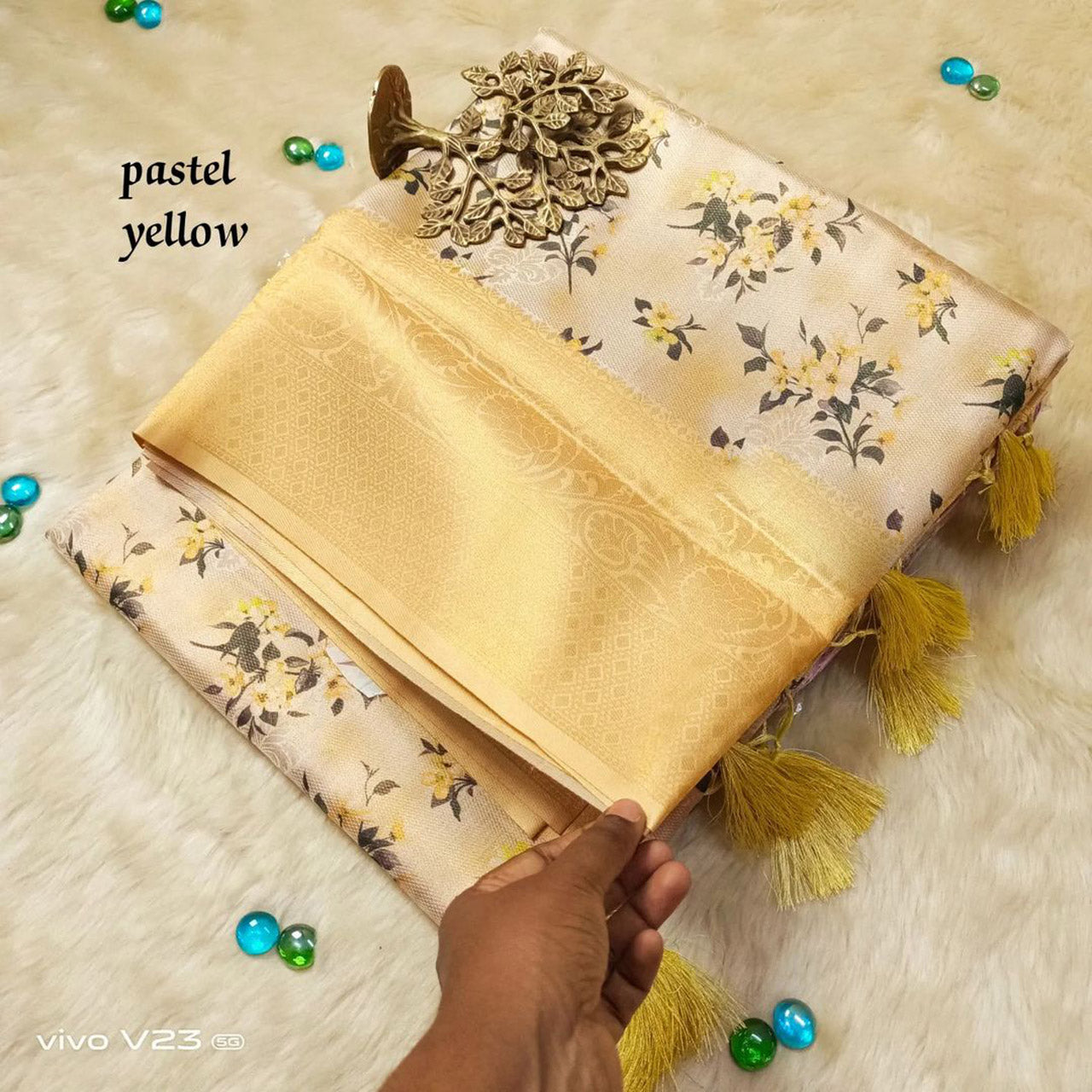 Soft Silk Everyday Saree Yellow Digital Printed With Blouse Fabric