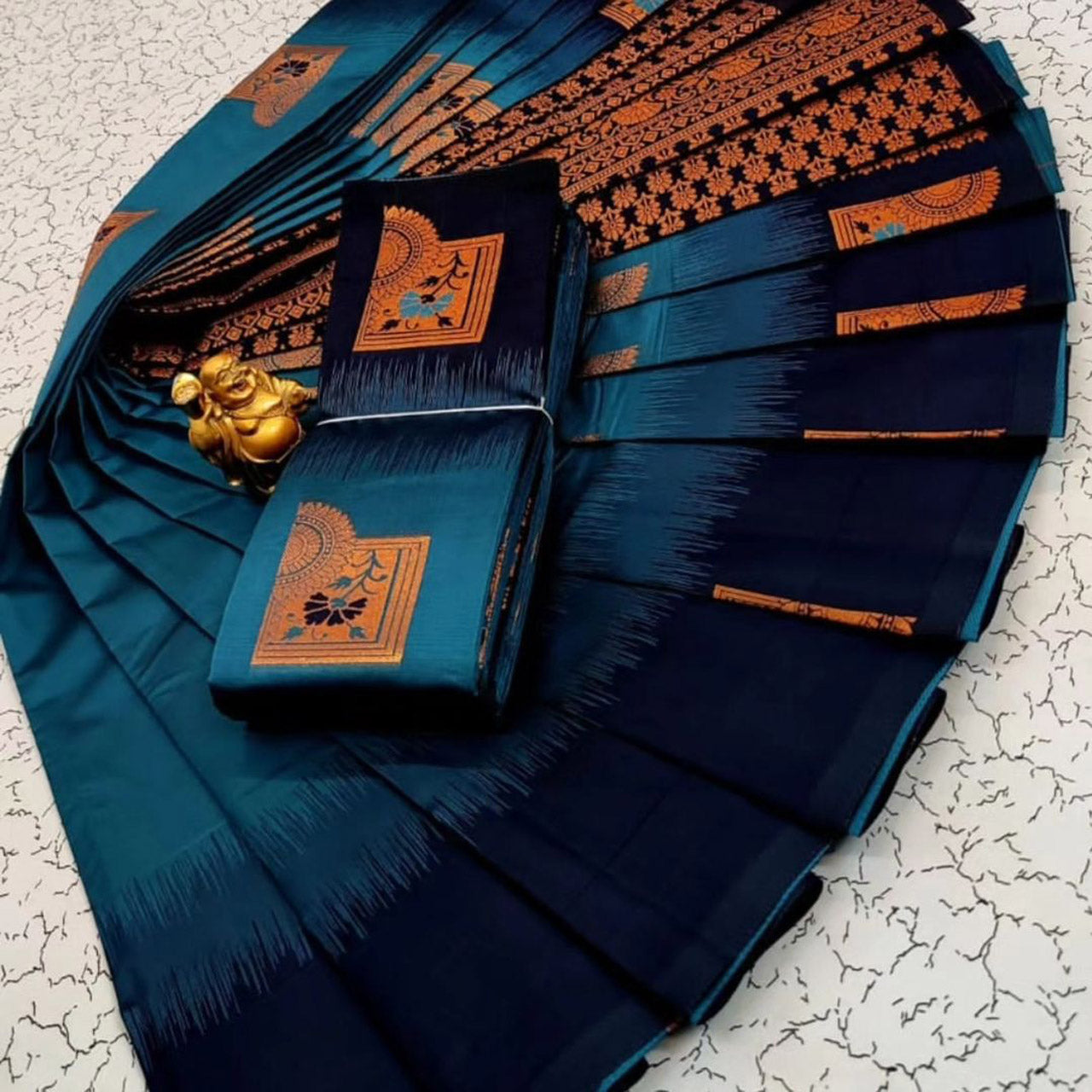Royal Touch Saree Blue Festive Kubera Pattu Silk With Intricate 3D Design