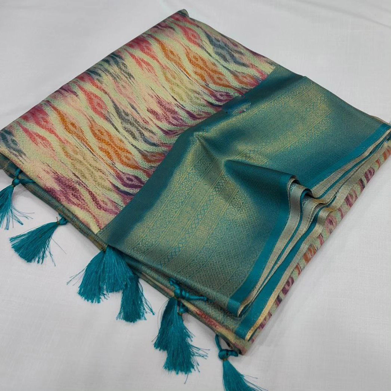Minimalist Multi Colour Soft Silk Saree Elegant Digital Print With Blouse