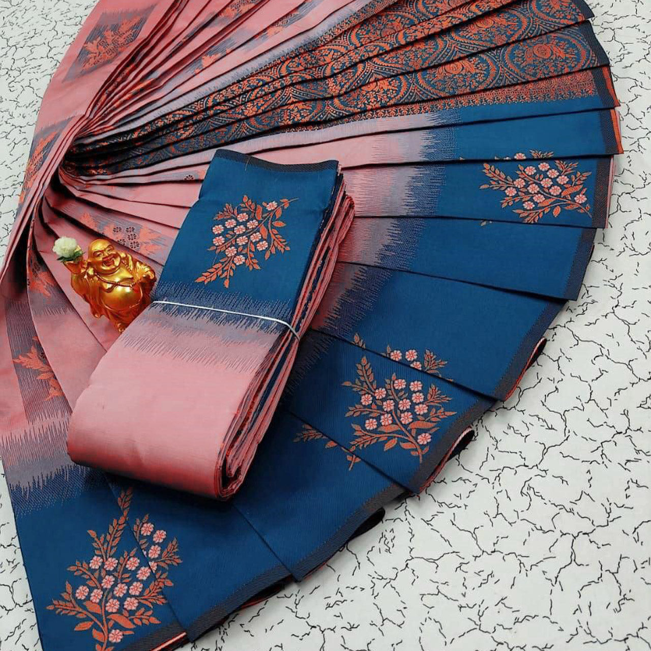 Graceful Pink Handloom Silk Saree Kubera Pattu With 3D Weave For South Occasions