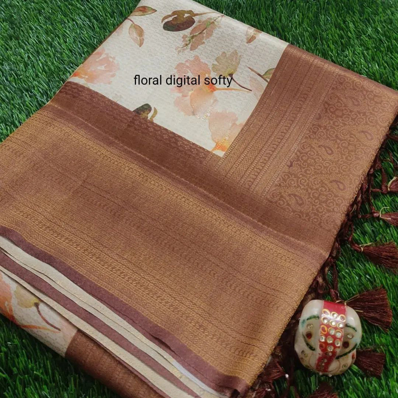 Everyday Spark Saree Beige Soft Silk Digital Fancy Blouse