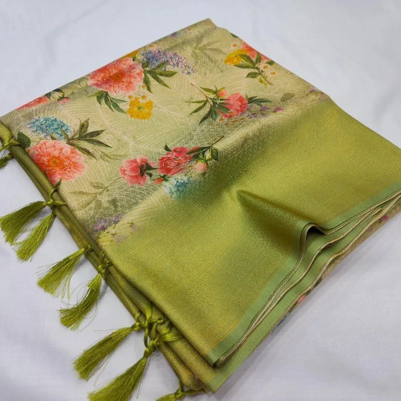 Office To Occasion Green Soft Silk Digital Saree Fancy Blouse Material