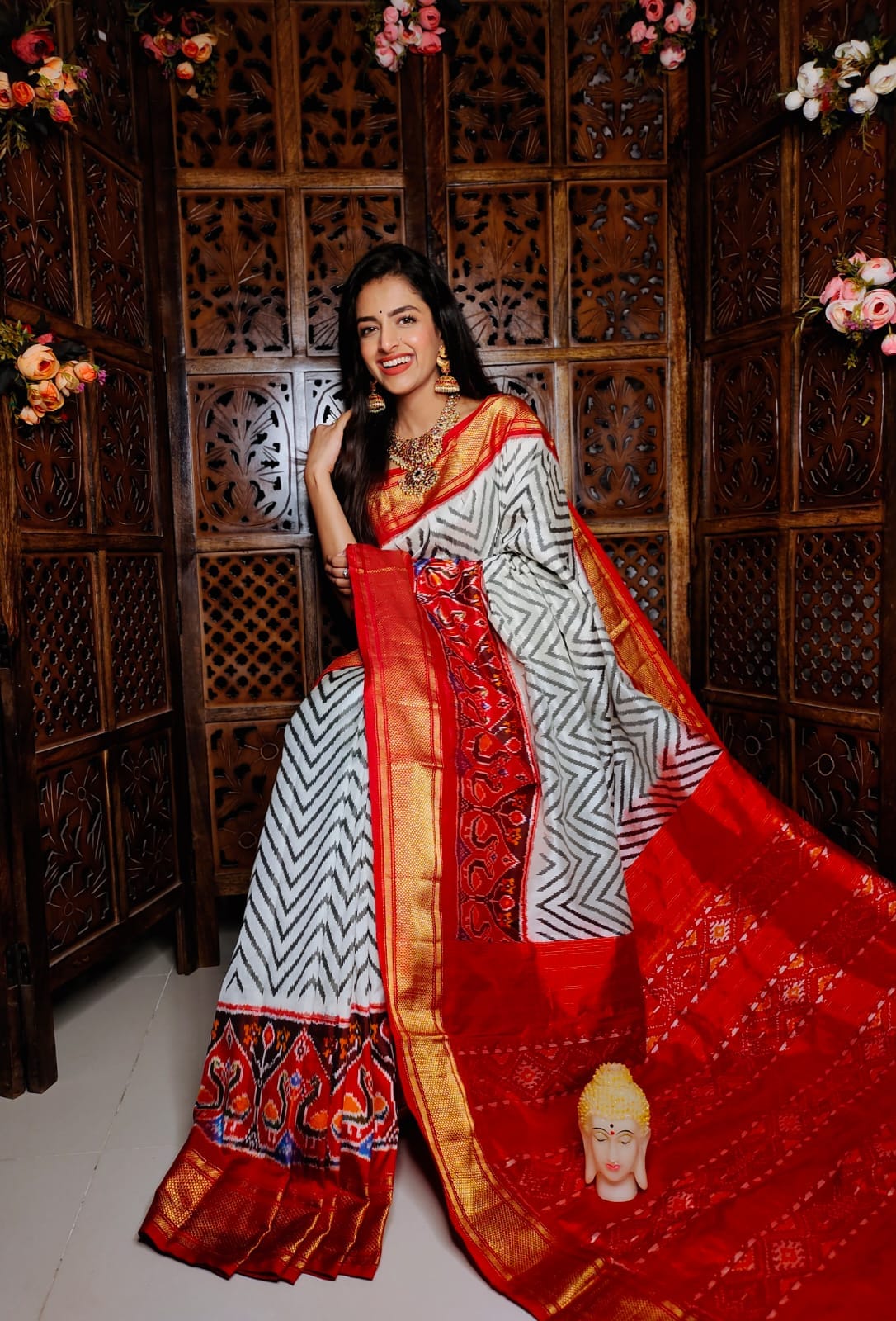 Elegant Traditional Kanchipuram Soft Silk Saree With Digital Ikkat Pattern