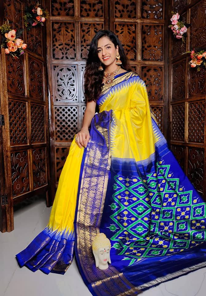Rich Handwoven Soft Silk Saree With Fusion Ikkat Digital Print
