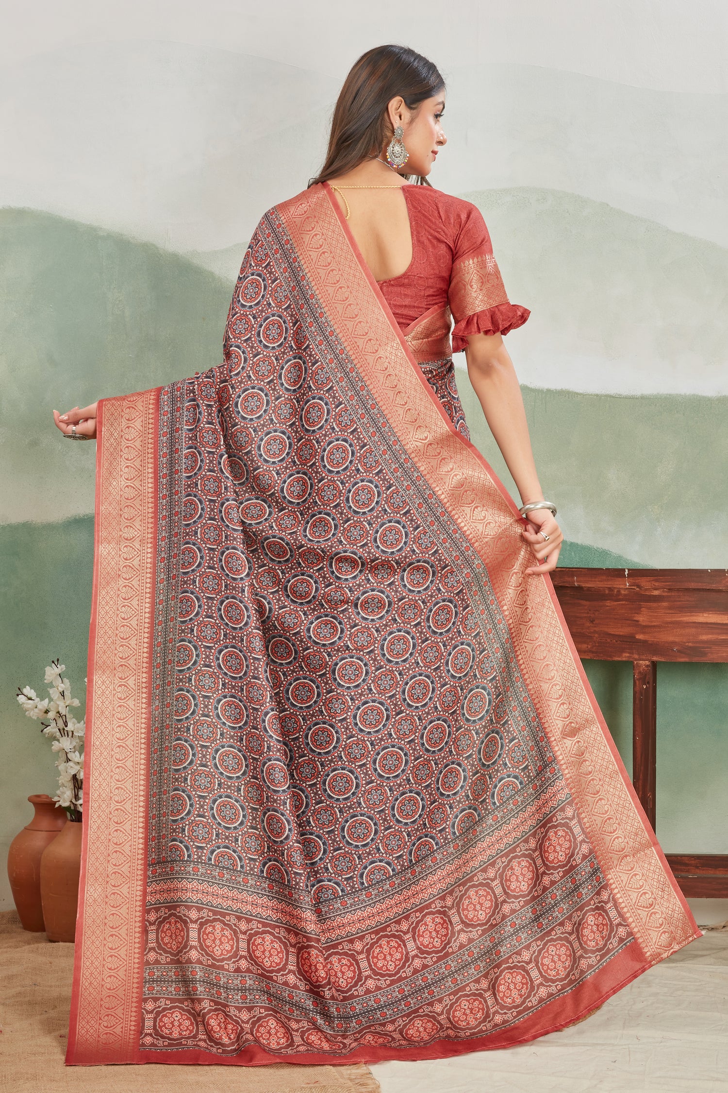 A Celebration of Heritage & Innovation in Saree Fashion
