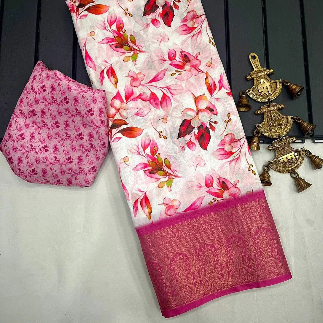 Chic Rani Fancy Silk Saree Artistic Digital Print For Modern Look