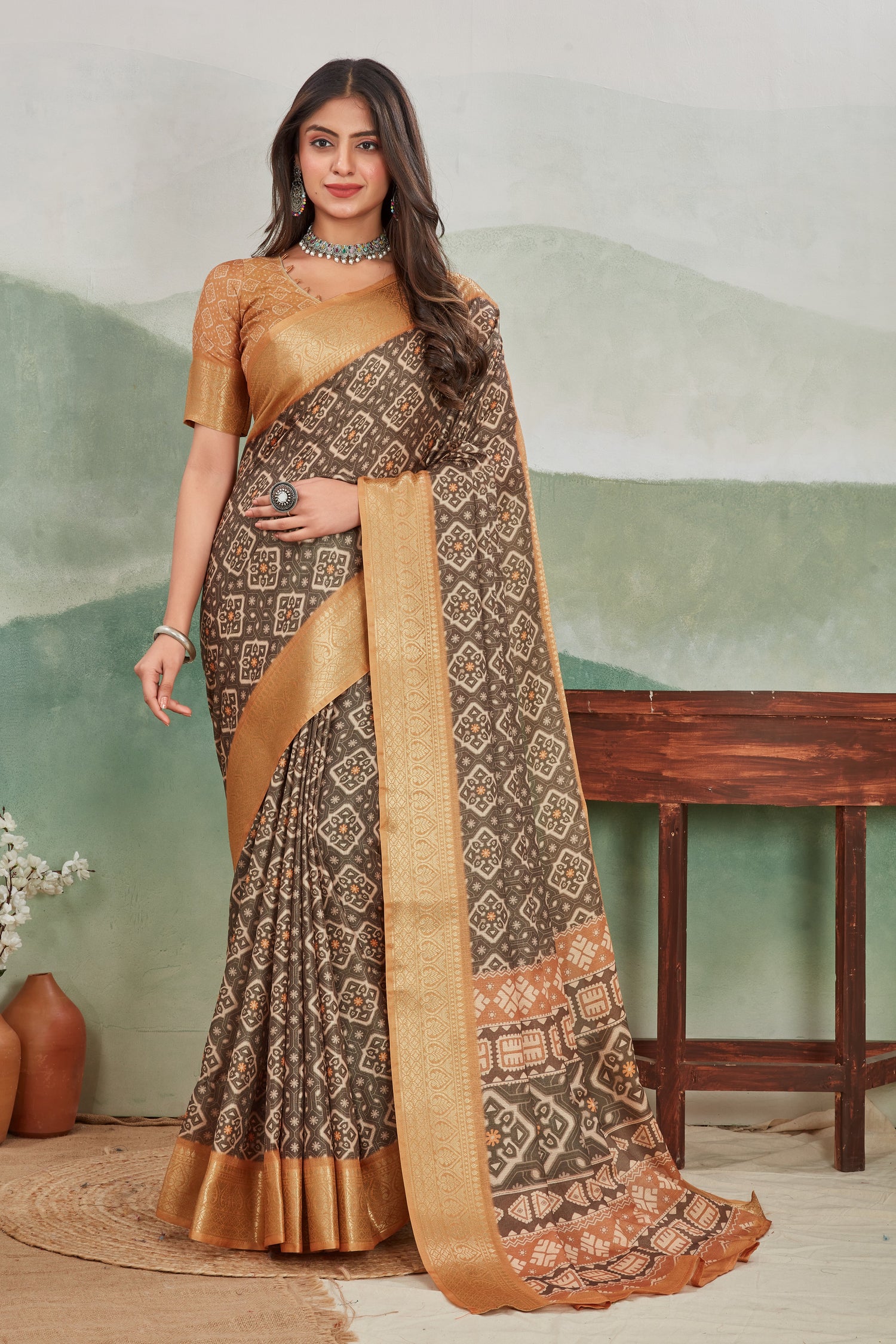 Elegant Printed Saree In Viscose Khadi Batik Fabric