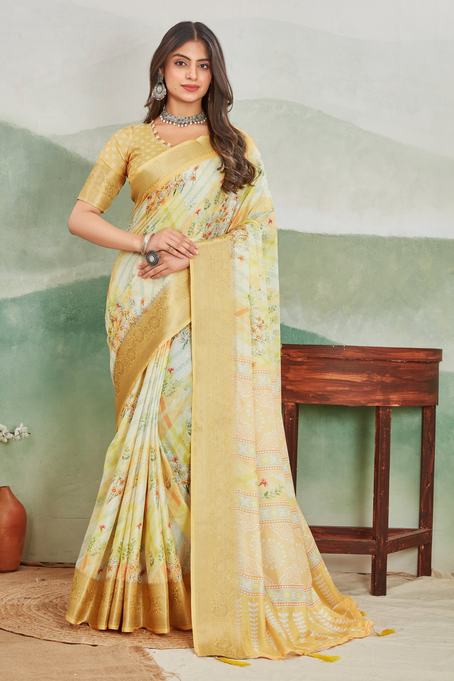 Ethnic Viscose Khadi Saree With Artistic Batik Print