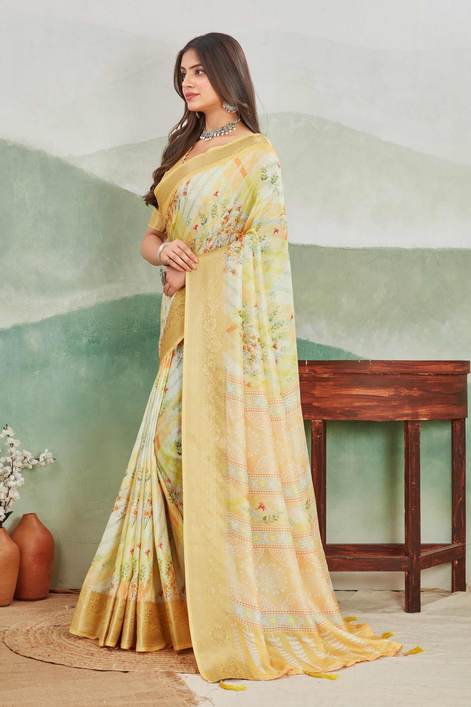Ethnic Viscose Khadi Saree With Artistic Batik Print