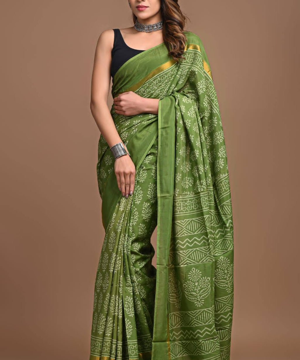Handcrafted Elegance in Jahota Print Sarees