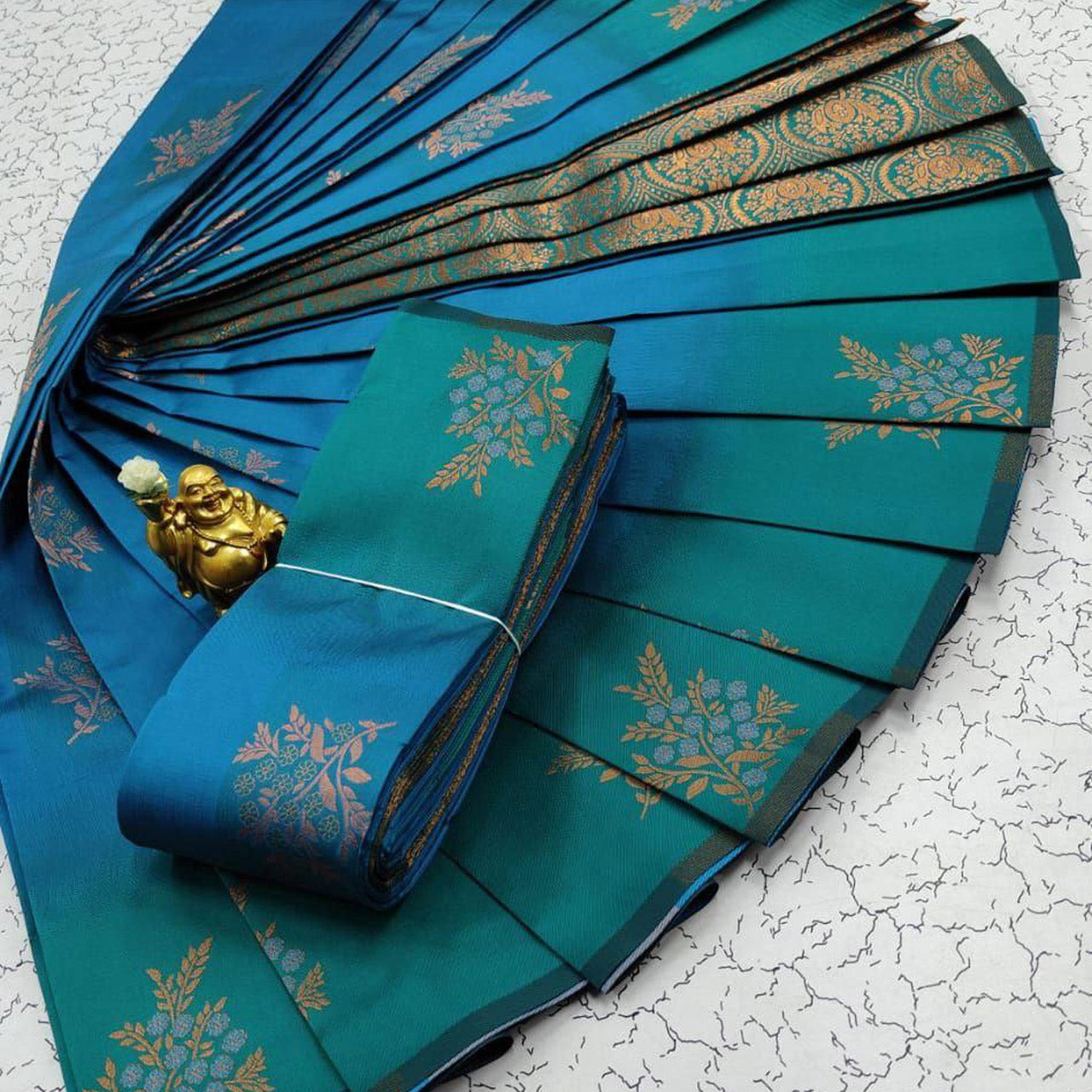 Premium Blue South Indian Saree Kubera Pattu Silk With Intricate 3D Weaving