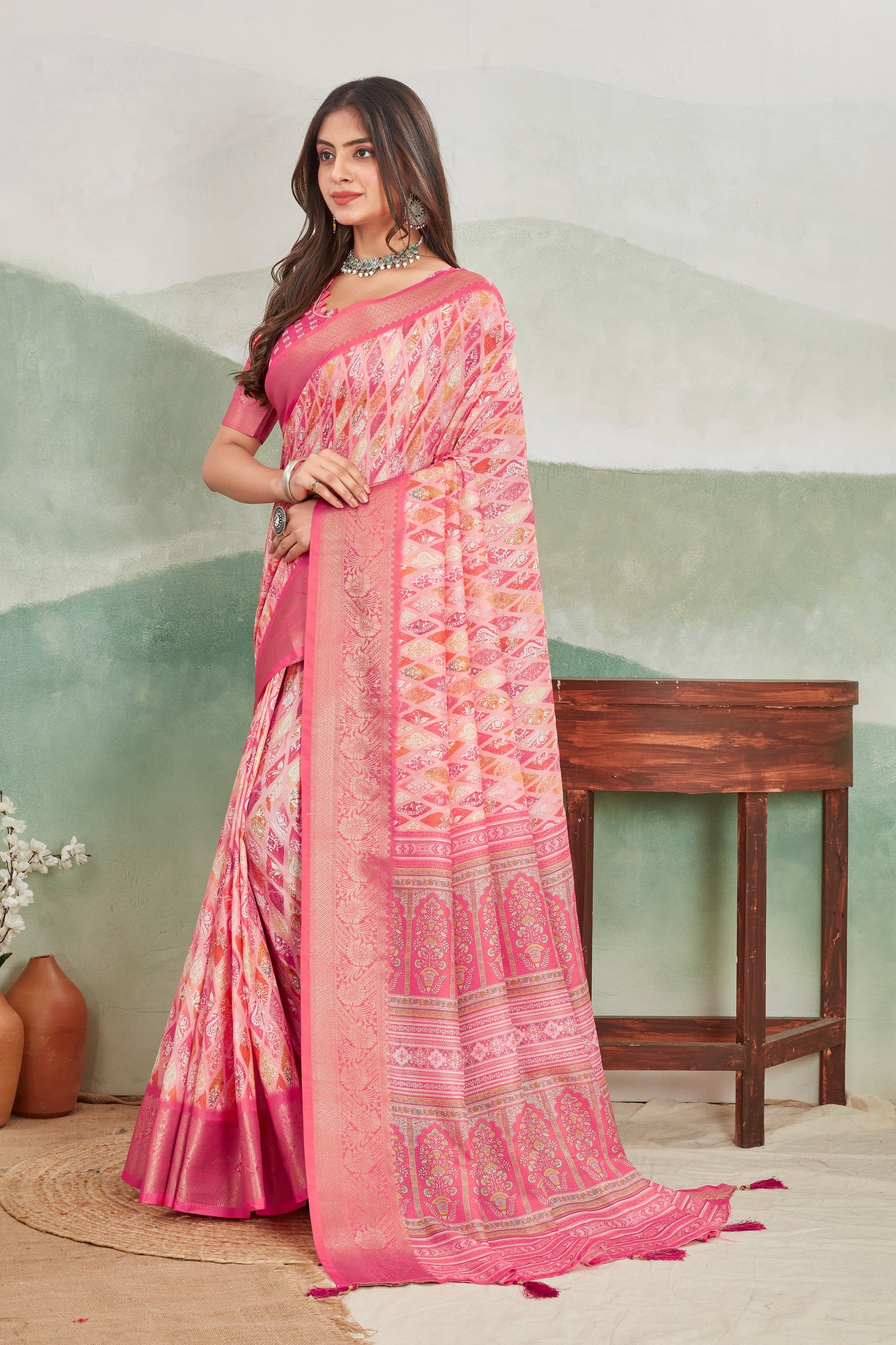 Traditional Batik Printed Saree In Viscose Khadi Fabric