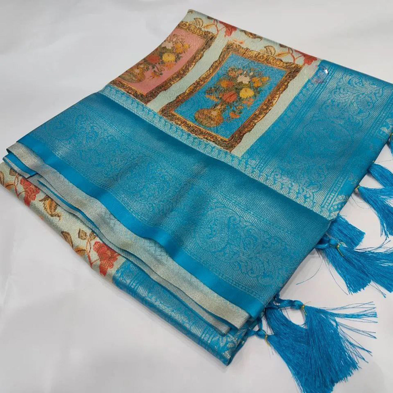 Chic Sky Blue Digital Print Soft Silk Saree Casual Wear With Simple Blouse