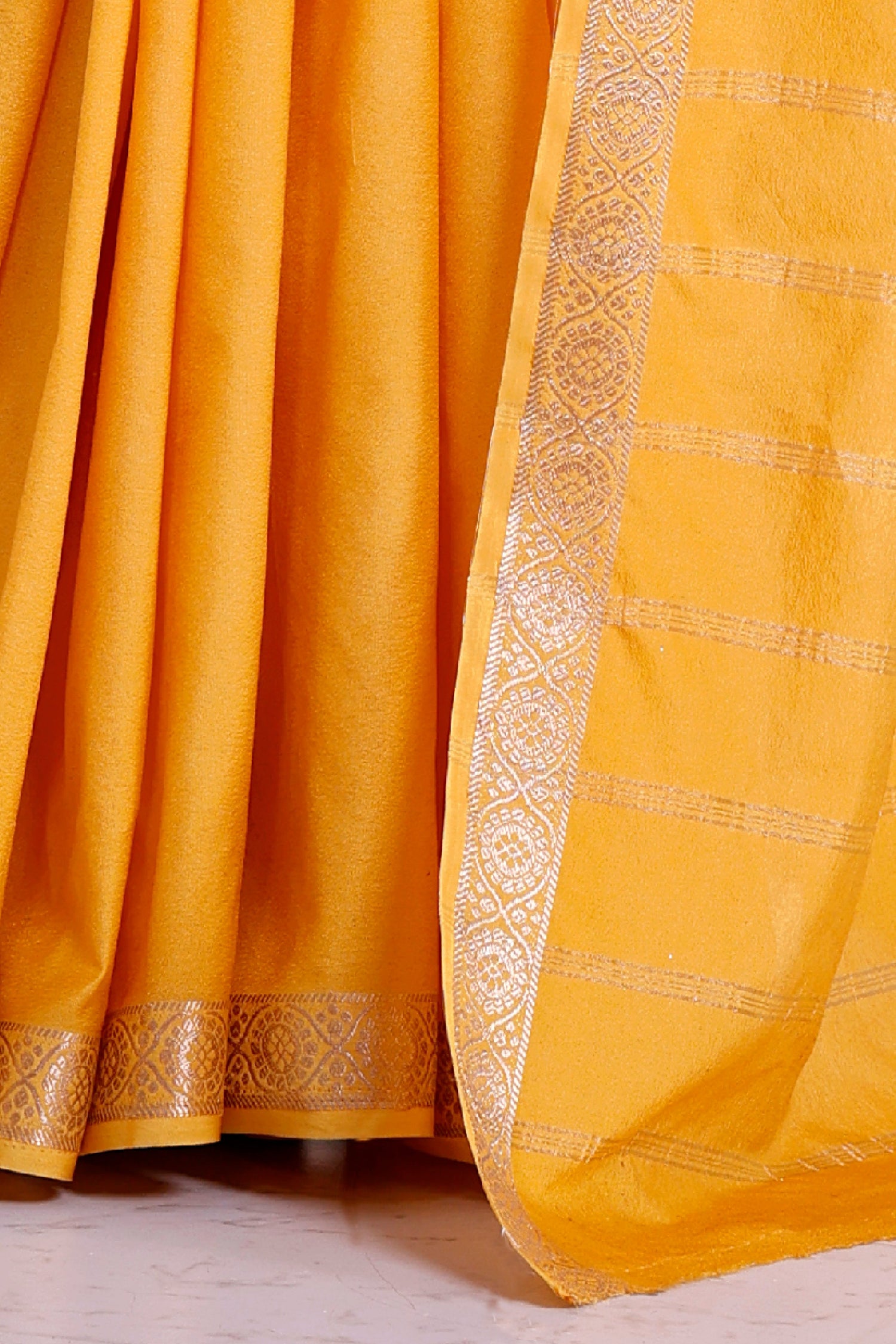 Mysore Crepe Plain Silk Saree For Classic Look