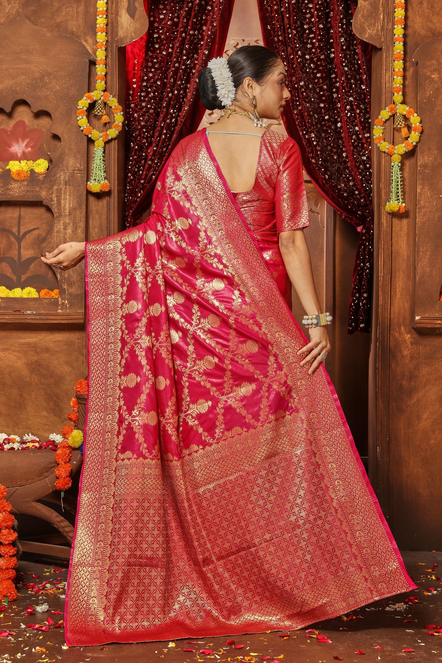 Regal Appeal Brocade Zari Silk Saree For Bridesmaids